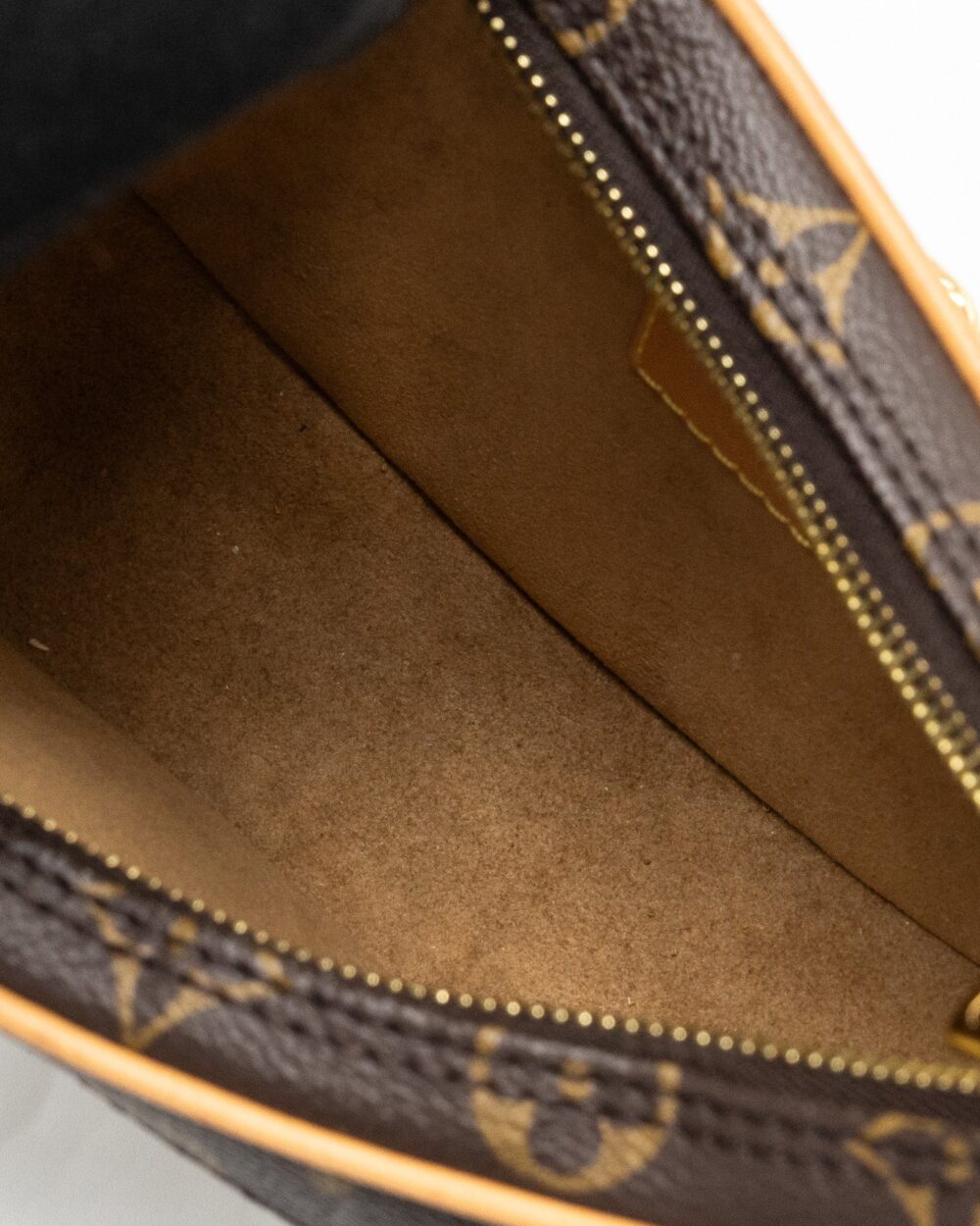 AAA Replica Louis Vuitton LV LOOP BAG MONOGRAM CANVAS GHW 