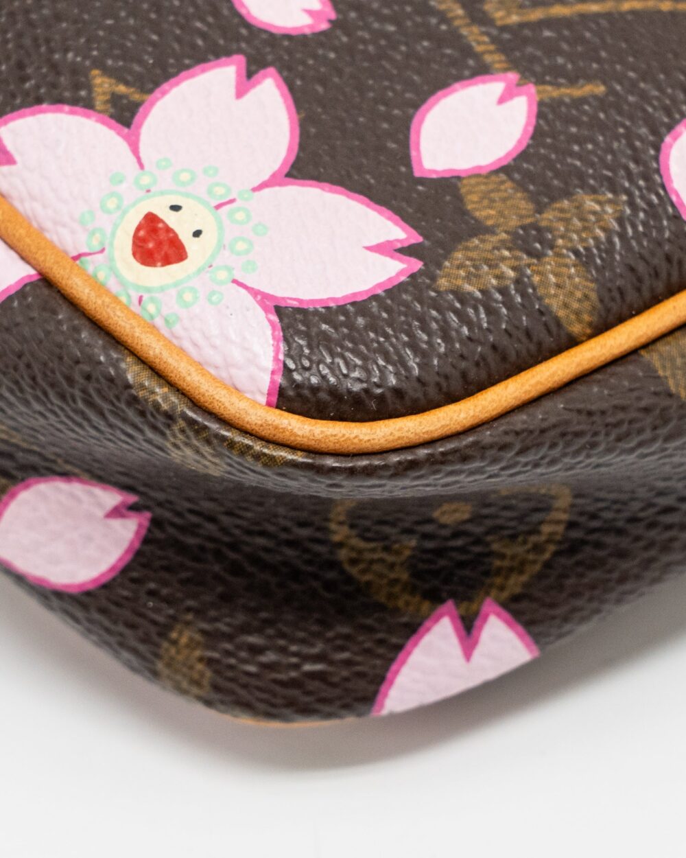 AAA Replica Louis Vuitton LV VINTAGE TAKASHI MURAKAMI CHERRY BLOSSOM POCHETTE ACCESSORIES MONOGRAM MULTICOLOUR GHW