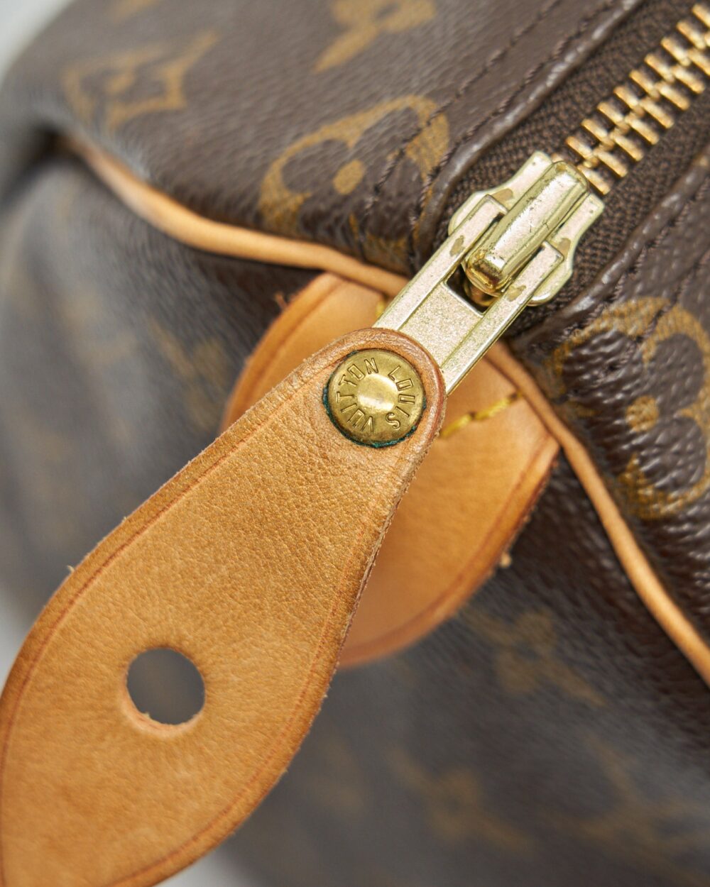 AAA Replica Louis Vuitton LV SPEEDY 25 MONOGRAN CANVAS