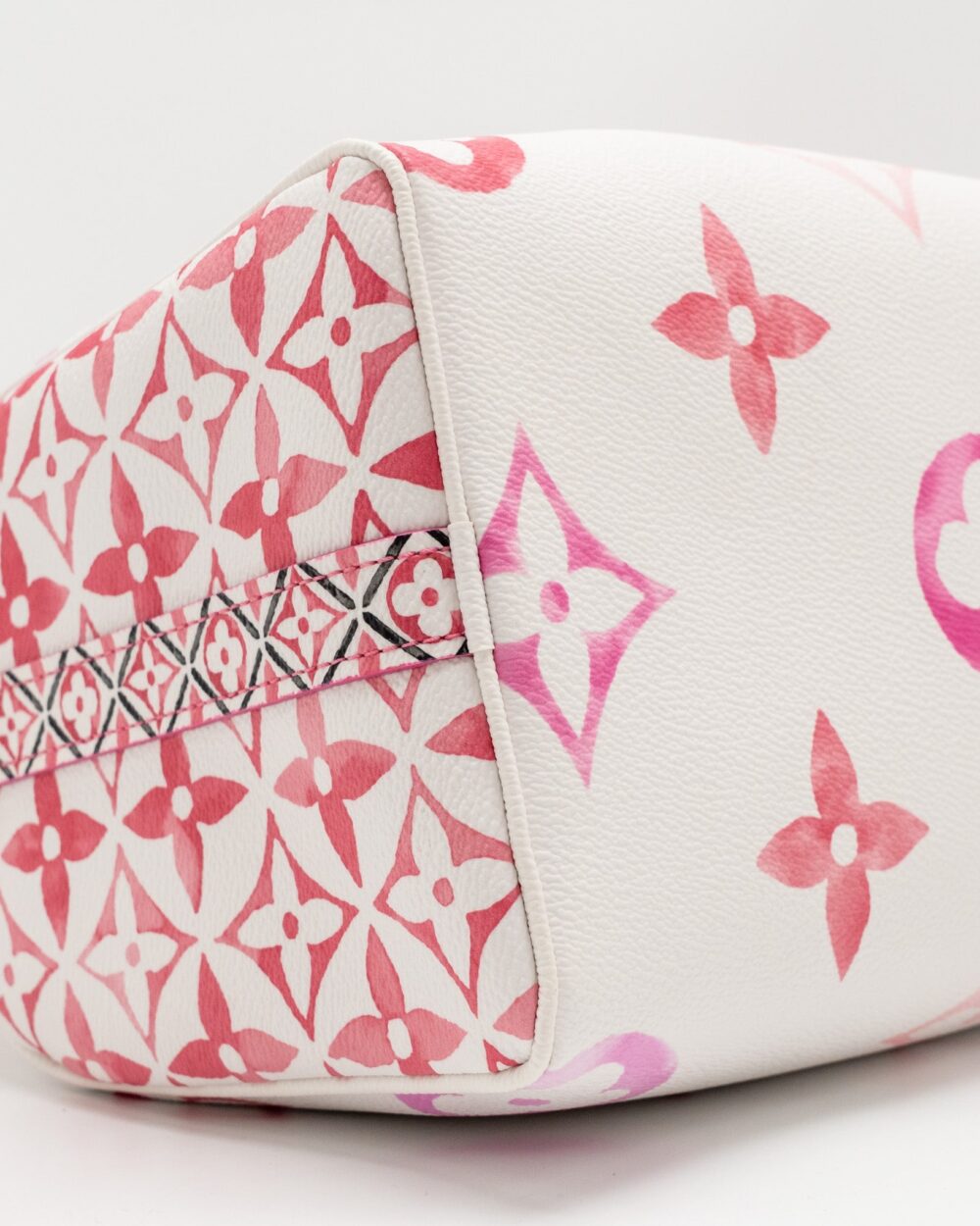 AAA Replica Louis Vuitton LV BY THE POOL SPEEDY BANDOULIERE 25 GIANT MONOGRAM CANVAS PINK/WHITE GHW
