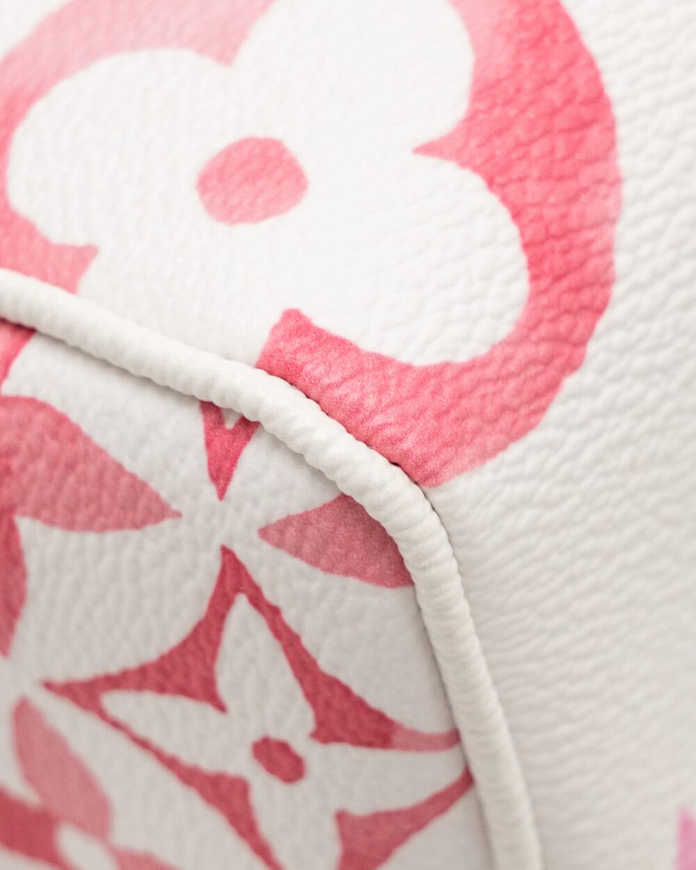 AAA Replica Louis Vuitton LV BY THE POOL SPEEDY BANDOULIERE 25 GIANT MONOGRAM CANVAS PINK/WHITE GHW