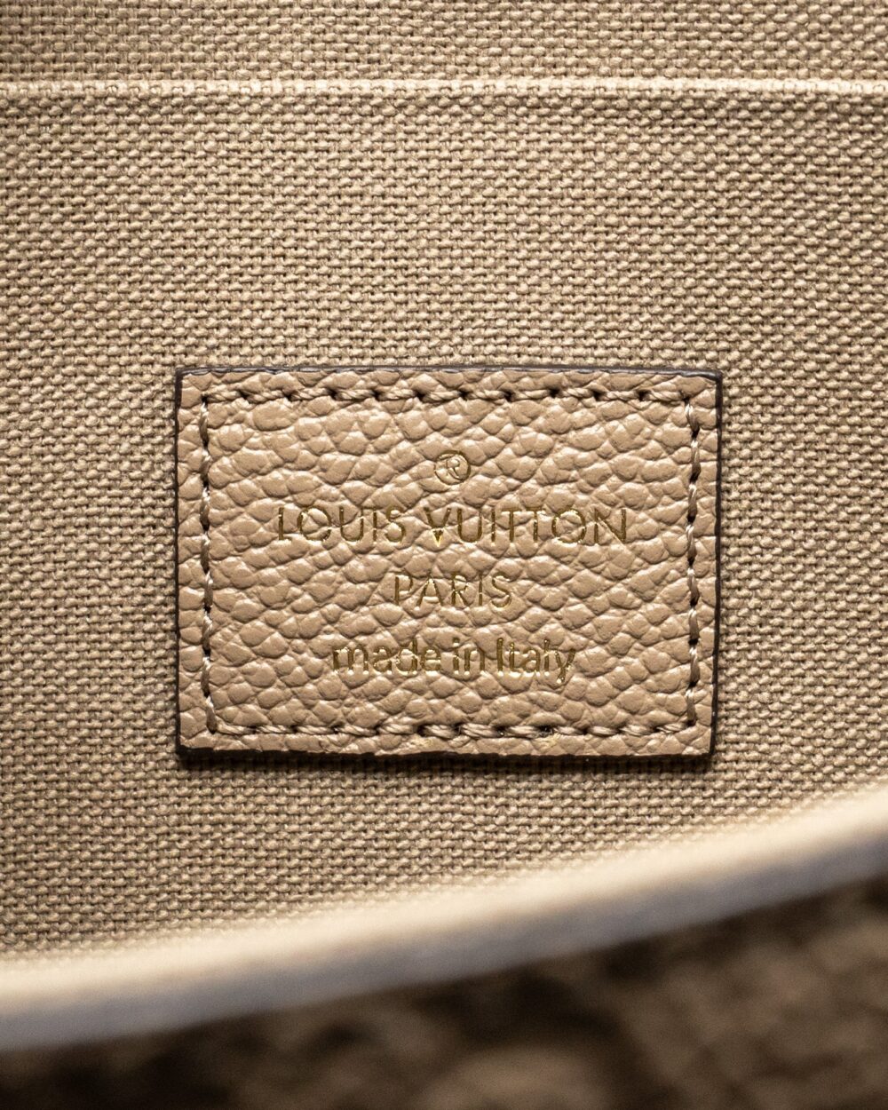 AAA Replica Louis Vuitton LV FELICIE POCHETTE MONOGRAM EMPREINTE TOURTERELLE GHW