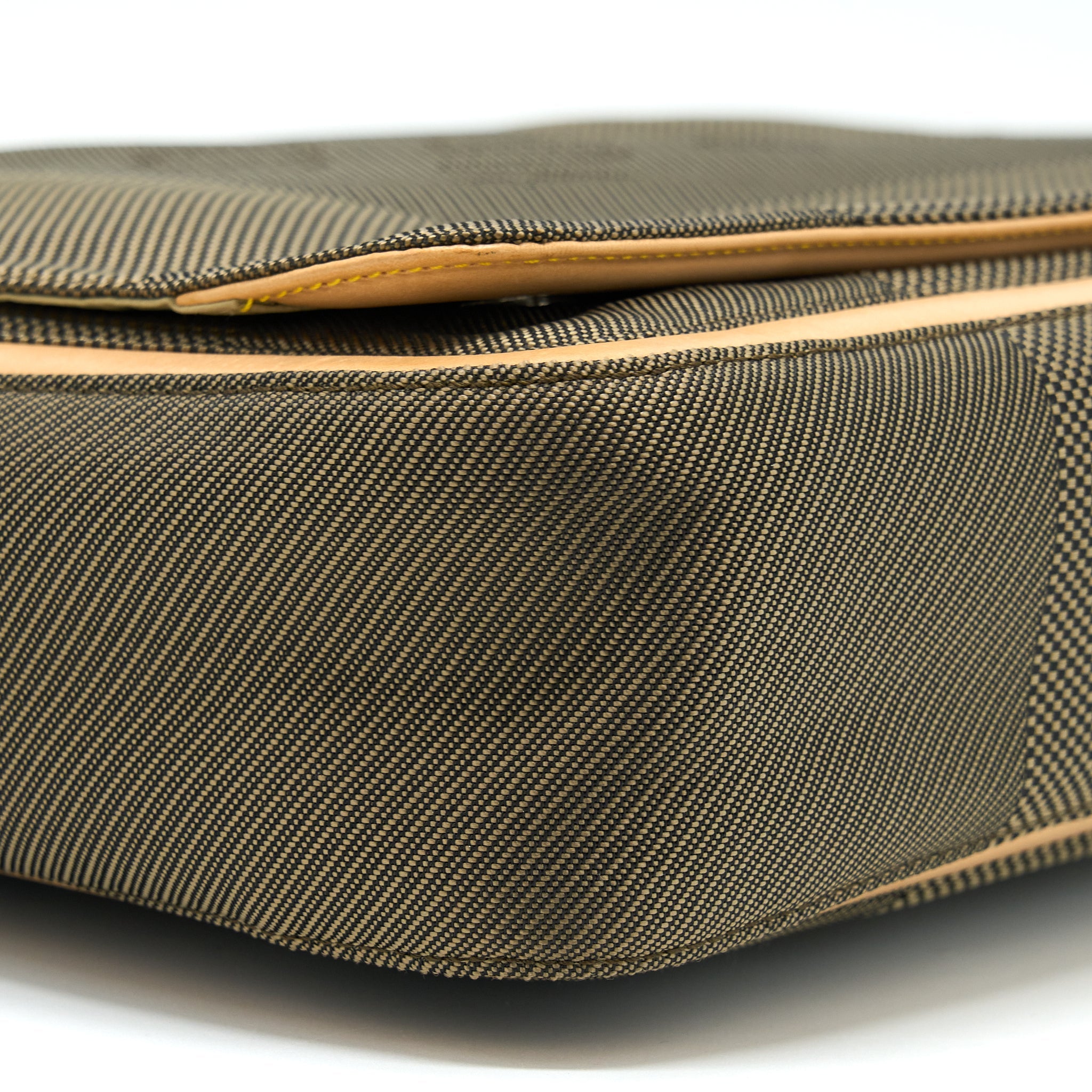 AAA Replica Louis Vuitton LV MESSENGER BAG FABRIC/BEIGE LEATHER MULTICOLOUR GHW
