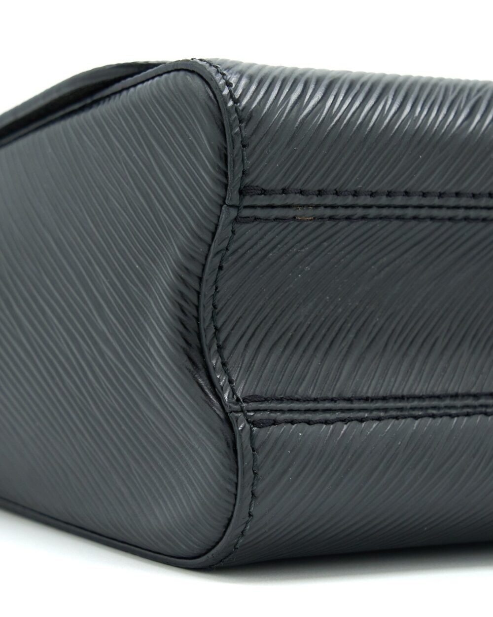 AAA Replica Louis Vuitton LV TWIST MM EPI BLACK GHW