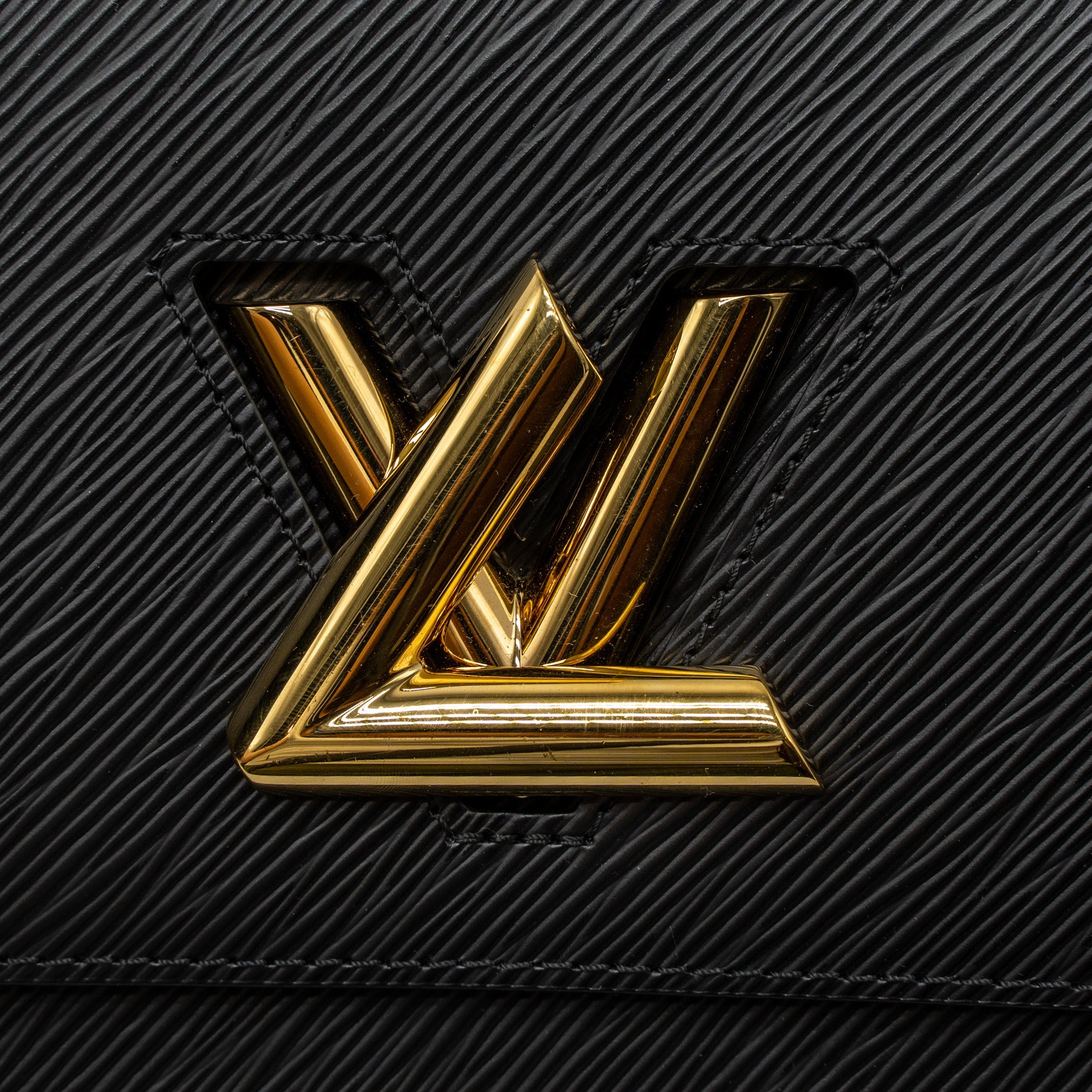 AAA Replica Louis Vuitton LV TWIST MM EPI BLACK GHW