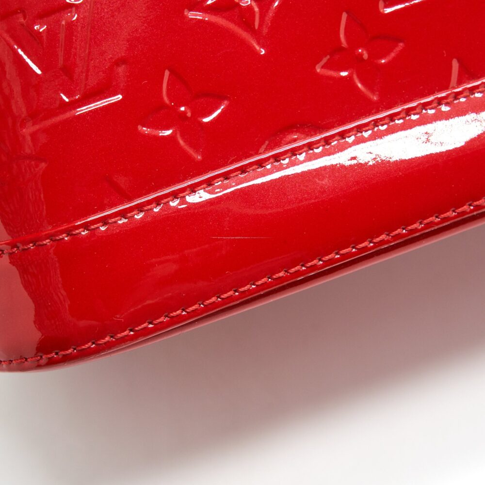 AAA Replica Louis Vuitton LV ALMA BB IN PATENT LEATHER RED