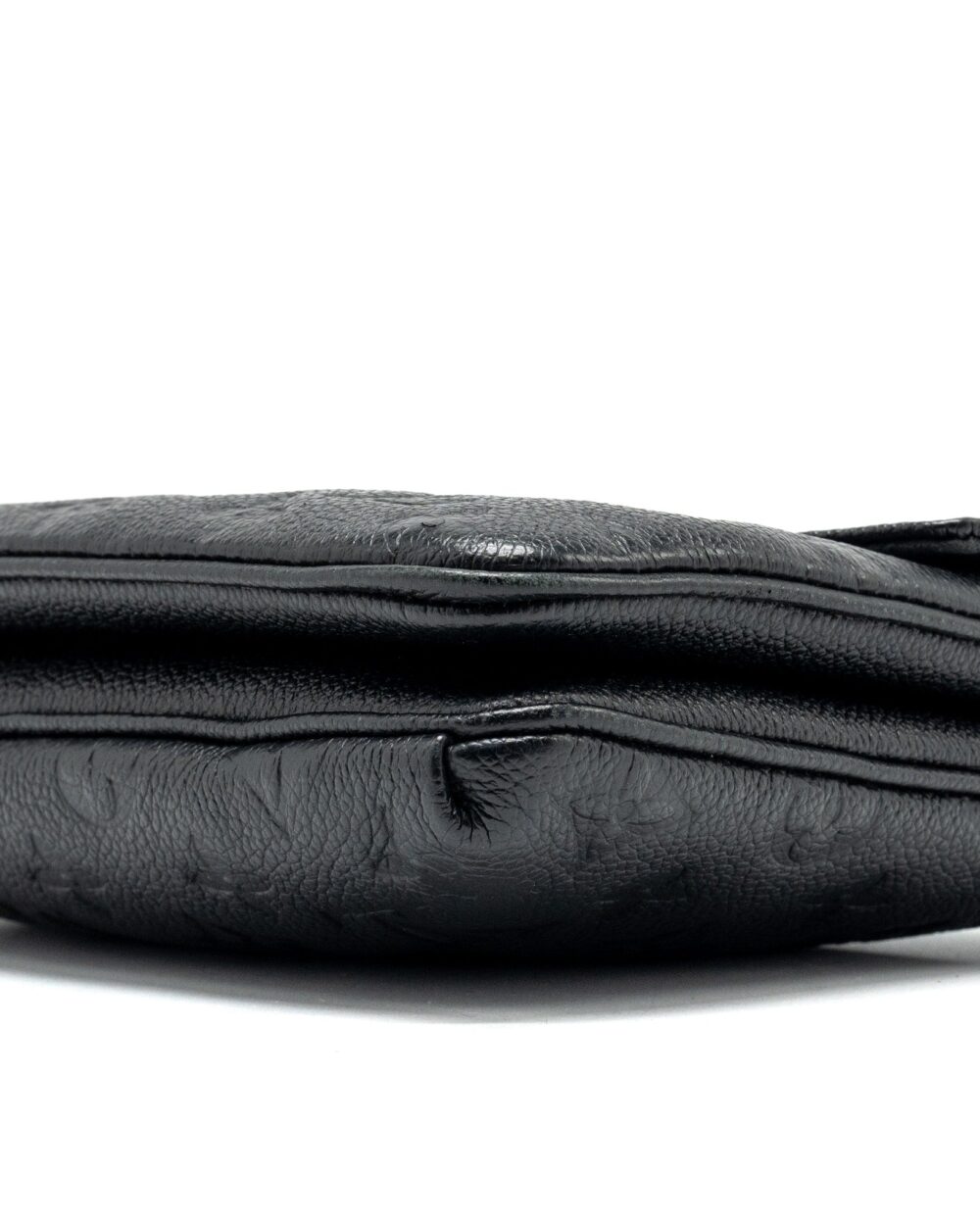 AAA Replica Louis Vuitton LV ENVELOP POCHETTE MONOGRAM EMPREINTE BLACK GHW