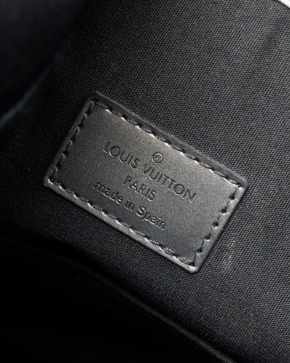AAA Replica Louis Vuitton LV MESSENGER SHOULDER BAG LEATHER DARK GREY SHW
