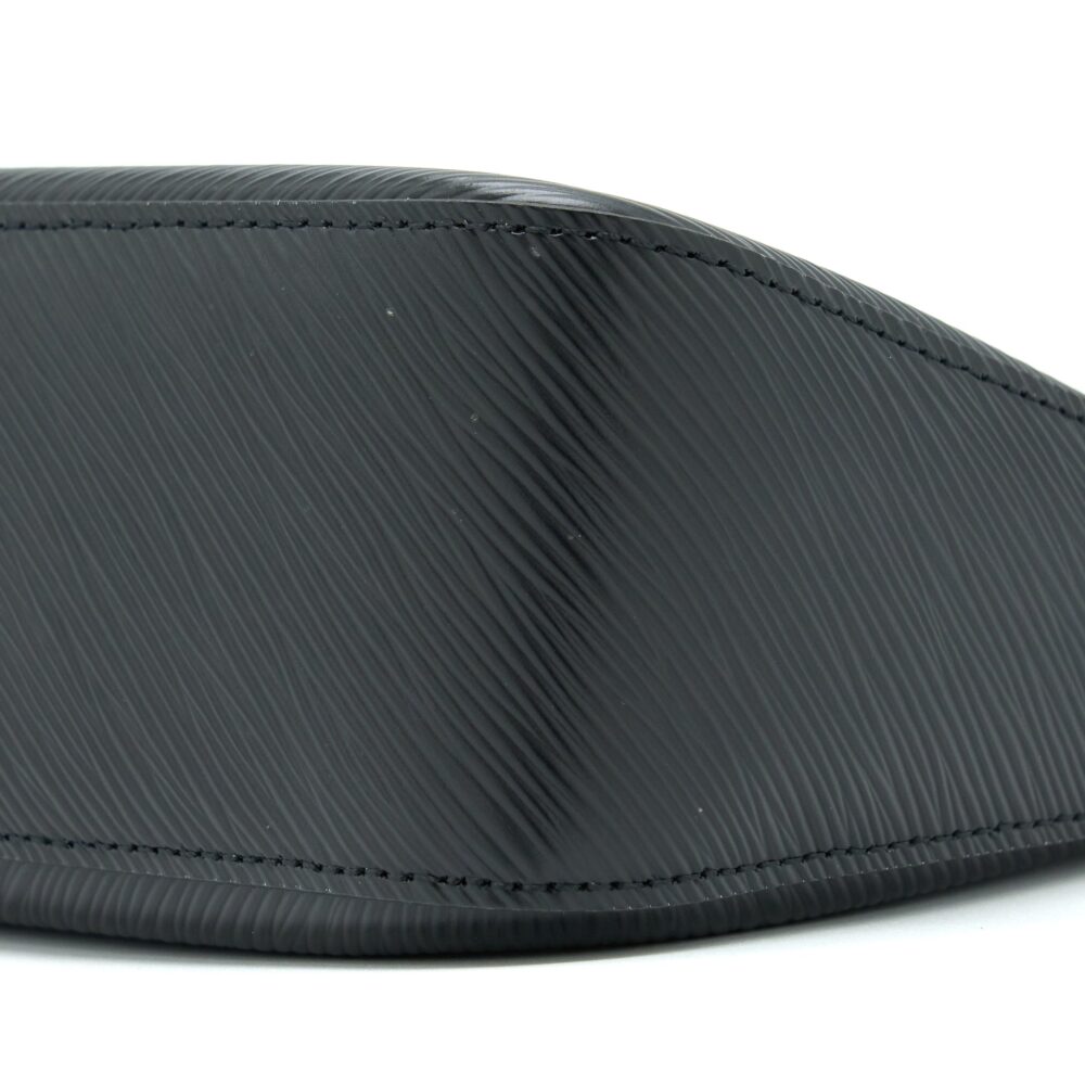 AAA Replica Louis Vuitton LV MARELLE EPI BLACK SHW