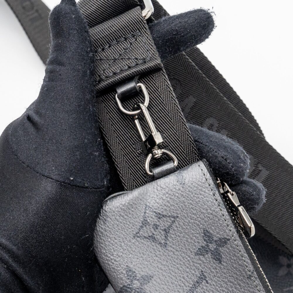 AAA Replica Louis Vuitton LV TRIO MESSENGER BAG MONOGRAM ECLIPSE SHW