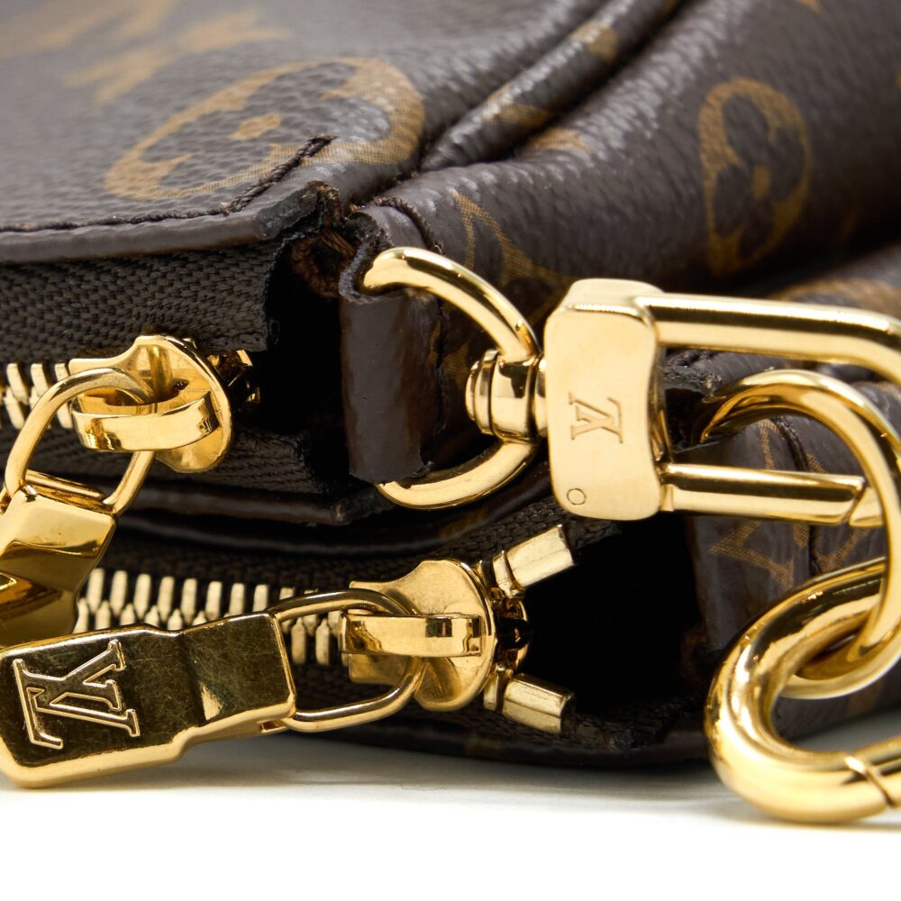 AAA Replica Louis Vuitton LV MULTI POCHETTE ACCESSORIES MONOGRAM CANVAS KHAKI STRAP GHW (NEW VERSION)