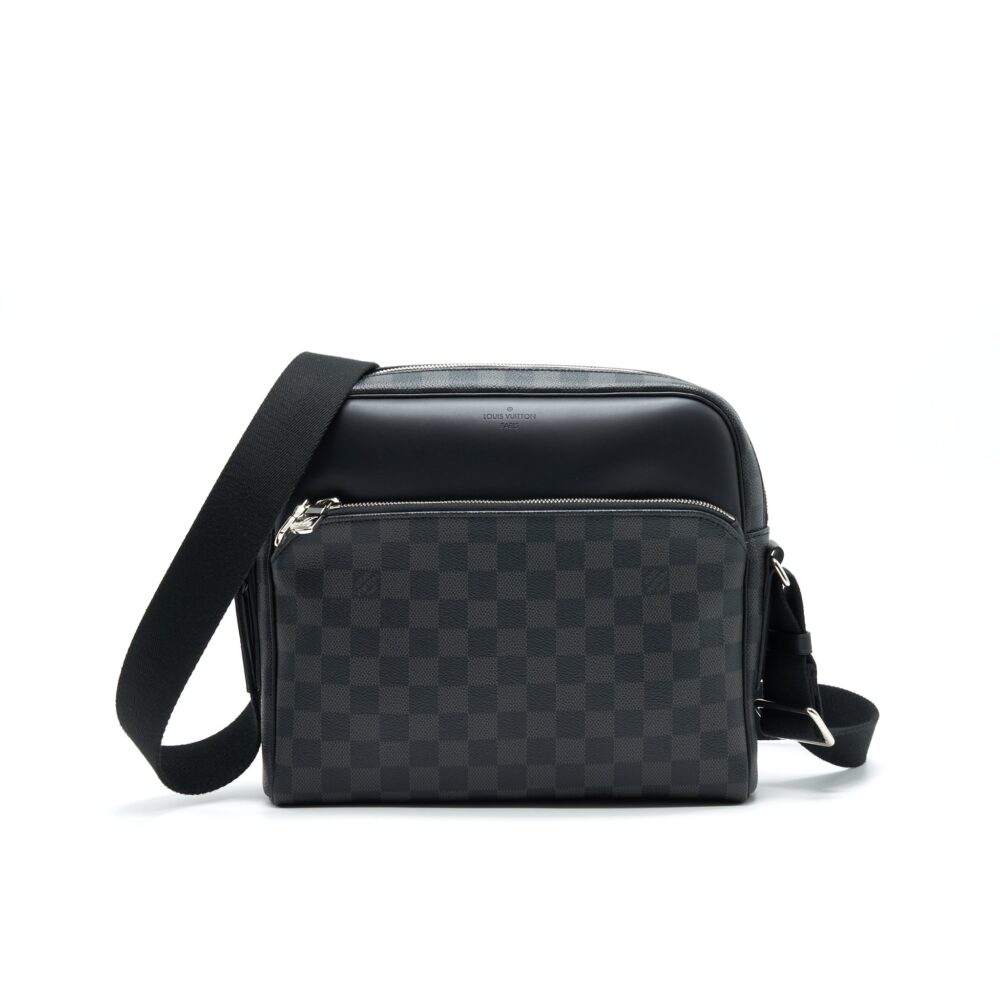 AAA Replica Louis Vuitton LV DAYTON PM MEN'S MESSENGER BAG