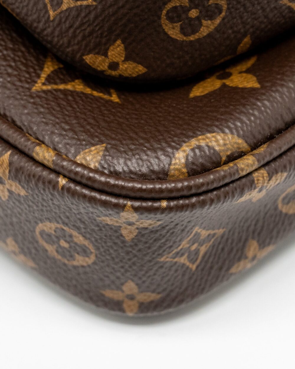 AAA Replica Louis Vuitton LV MULTI POCHETTE ACCESSOIRES MONOGRAM CANVAS GHW