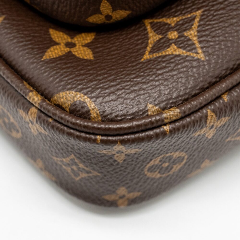 AAA Replica Louis Vuitton LV MULTI POCHETTE ACCESSOIRES MONOGRAM CANVAS GHW