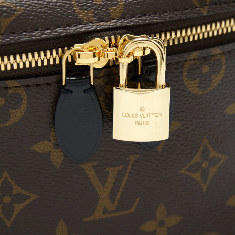AAA Replica Louis Vuitton LV VANITY PM MONOGRAM CANVAS YEAR 2021 WITH AN EXTRA TWILLY