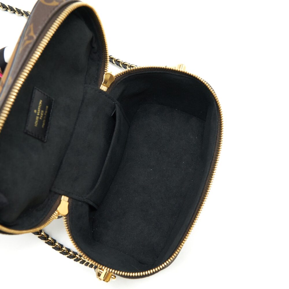 AAA Replica Louis Vuitton LV VANITY PM MONOGRAM CANVAS YEAR 2021 WITH AN EXTRA TWILLY