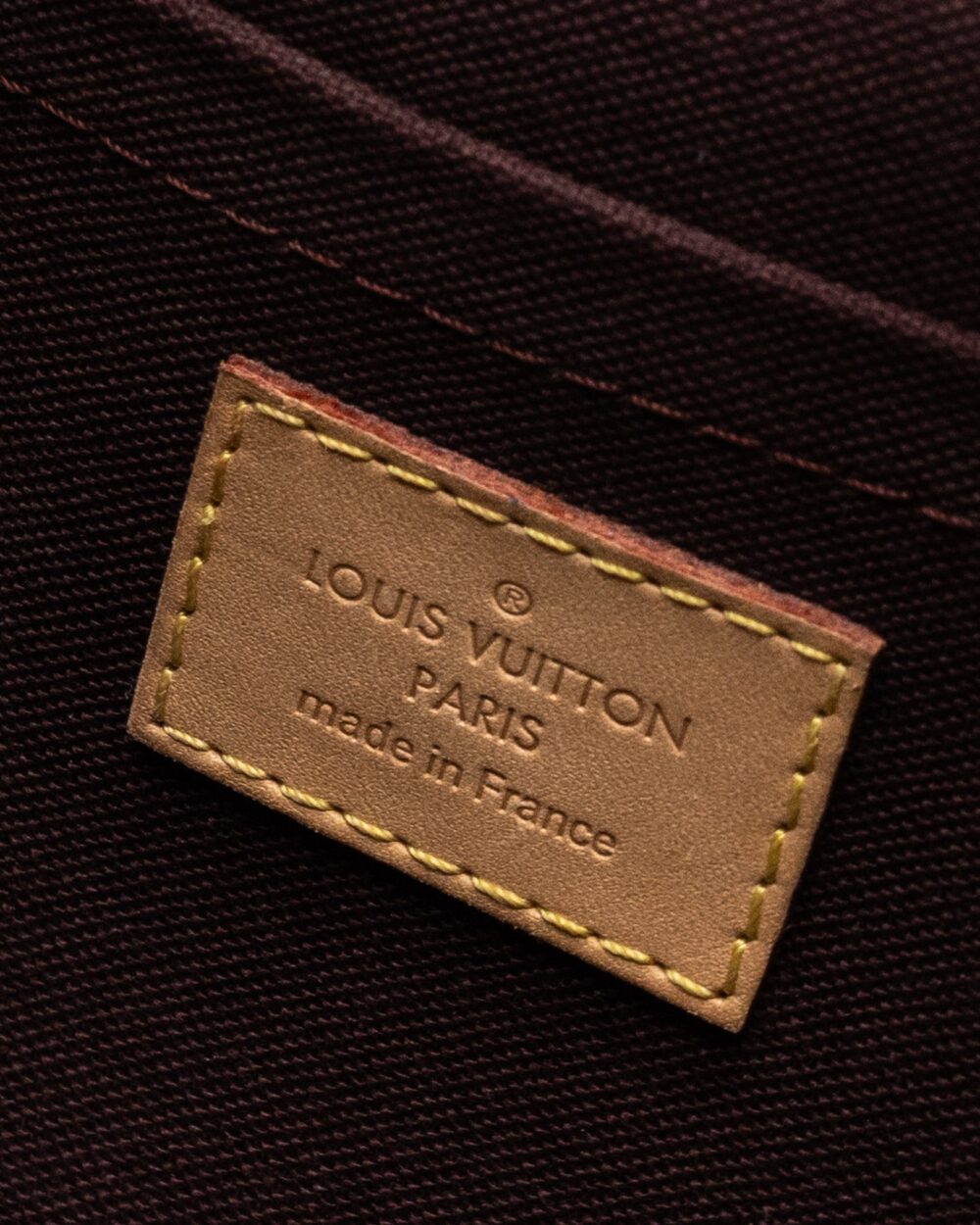 AAA Replica Louis Vuitton LV FAVOURITE PM BAG MONOGRAM CANVAS GHW