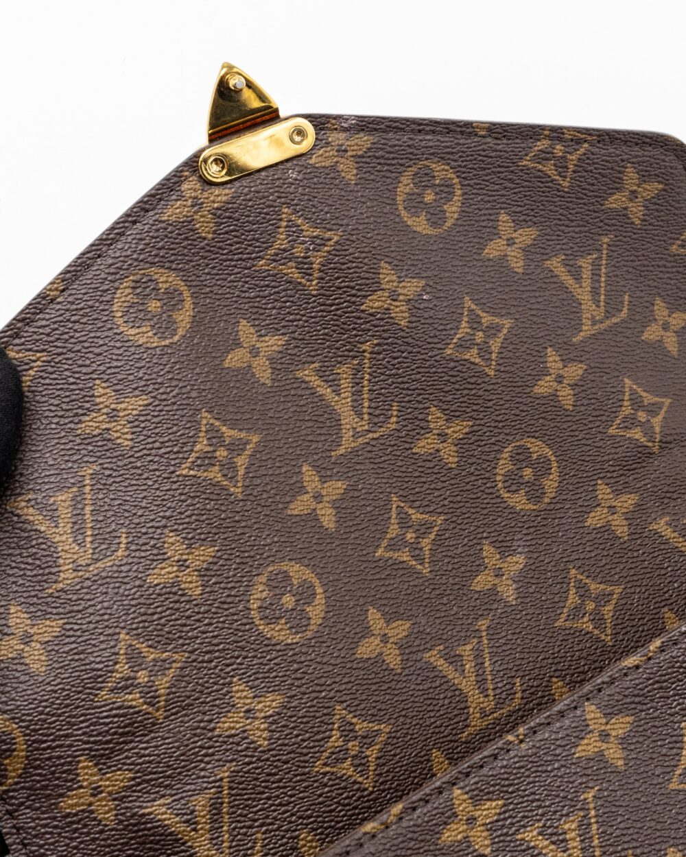 AAA Replica Louis Vuitton LV POCHETTE METIS MONOGRAM CANVAS GHW