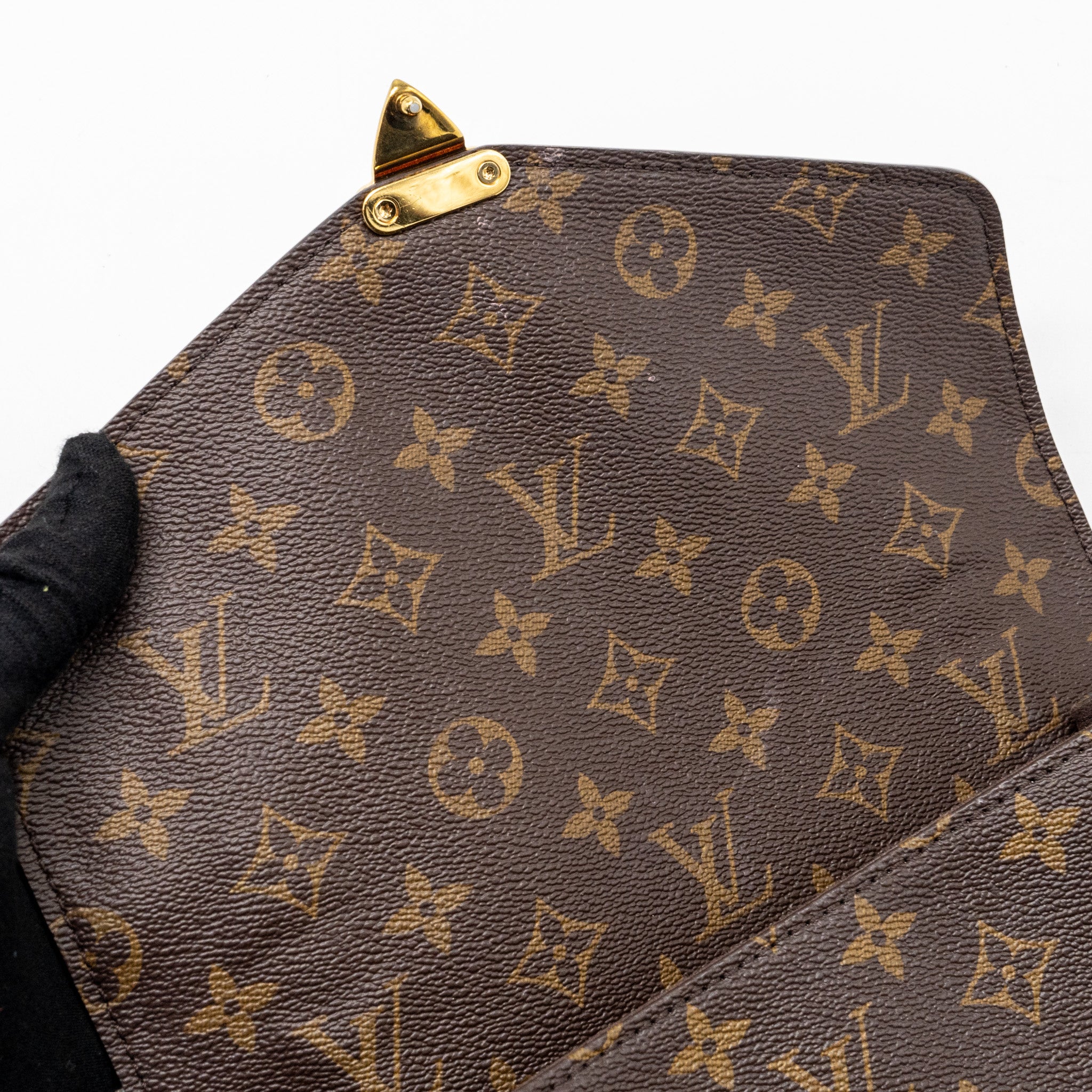 AAA Replica Louis Vuitton LV POCHETTE METIS MONOGRAM CANVAS GHW