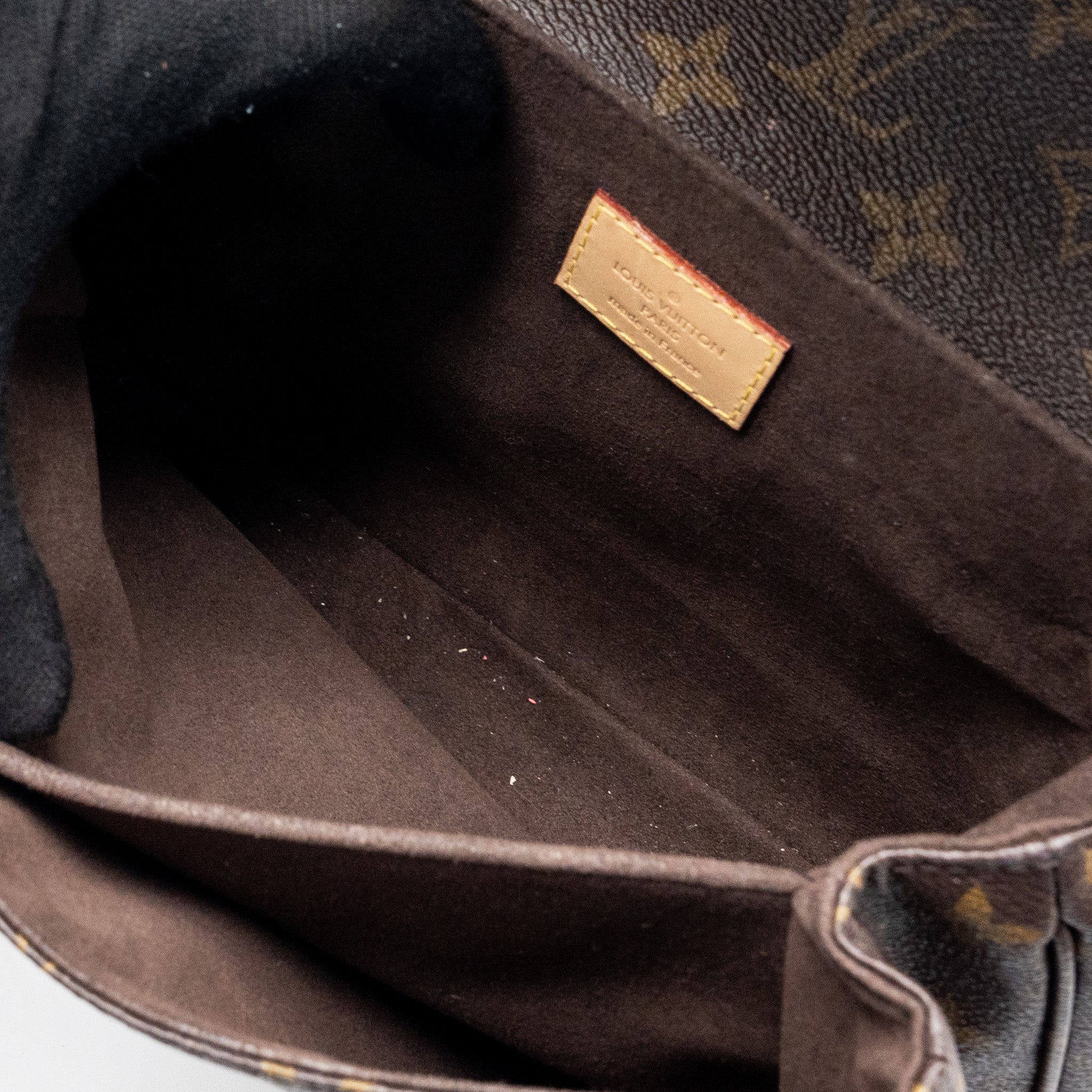 AAA Replica Louis Vuitton LV POCHETTE METIS MONOGRAM CANVAS GHW