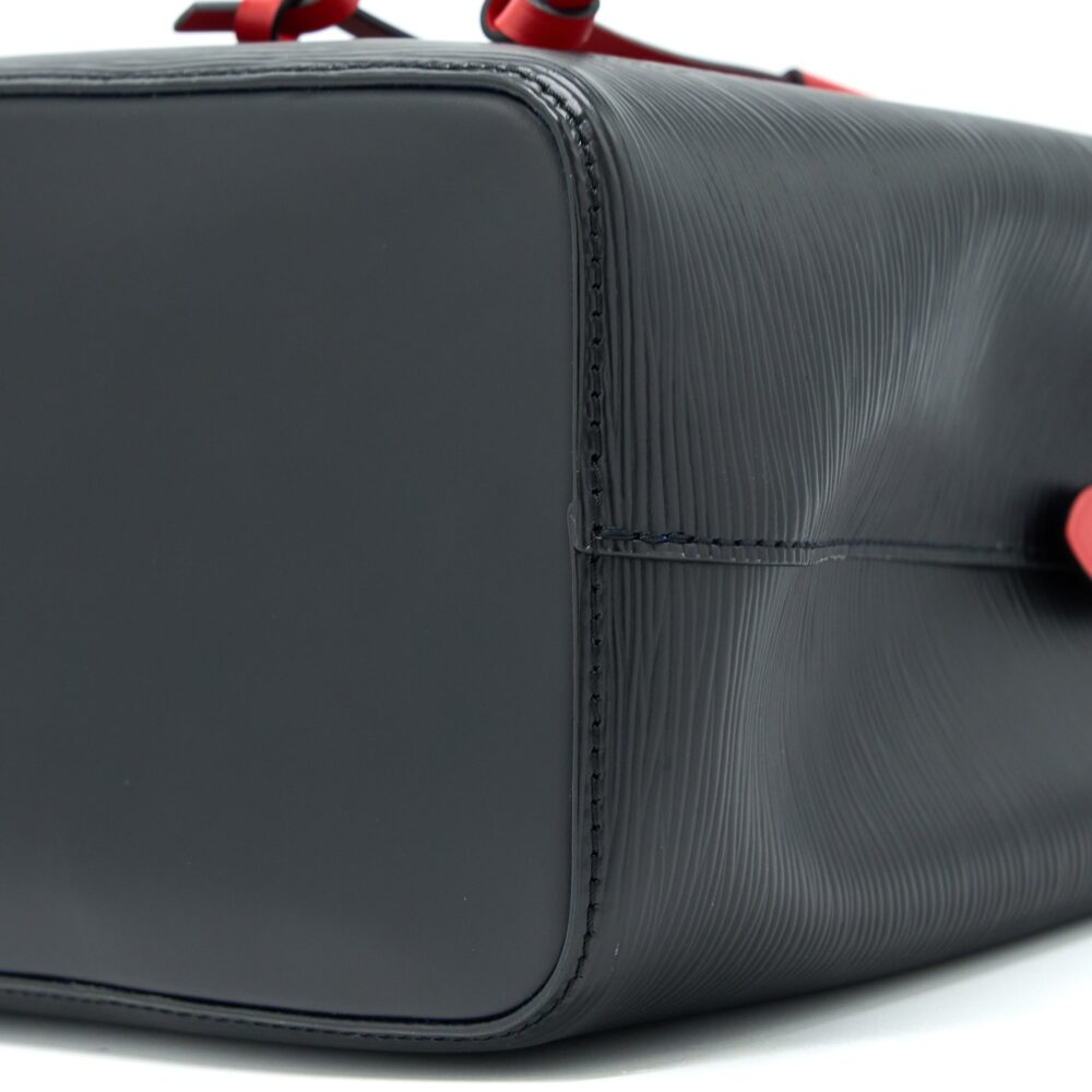 AAA Replica Louis Vuitton LV NEONOE BB EPI BLACK SAFRAN SHW