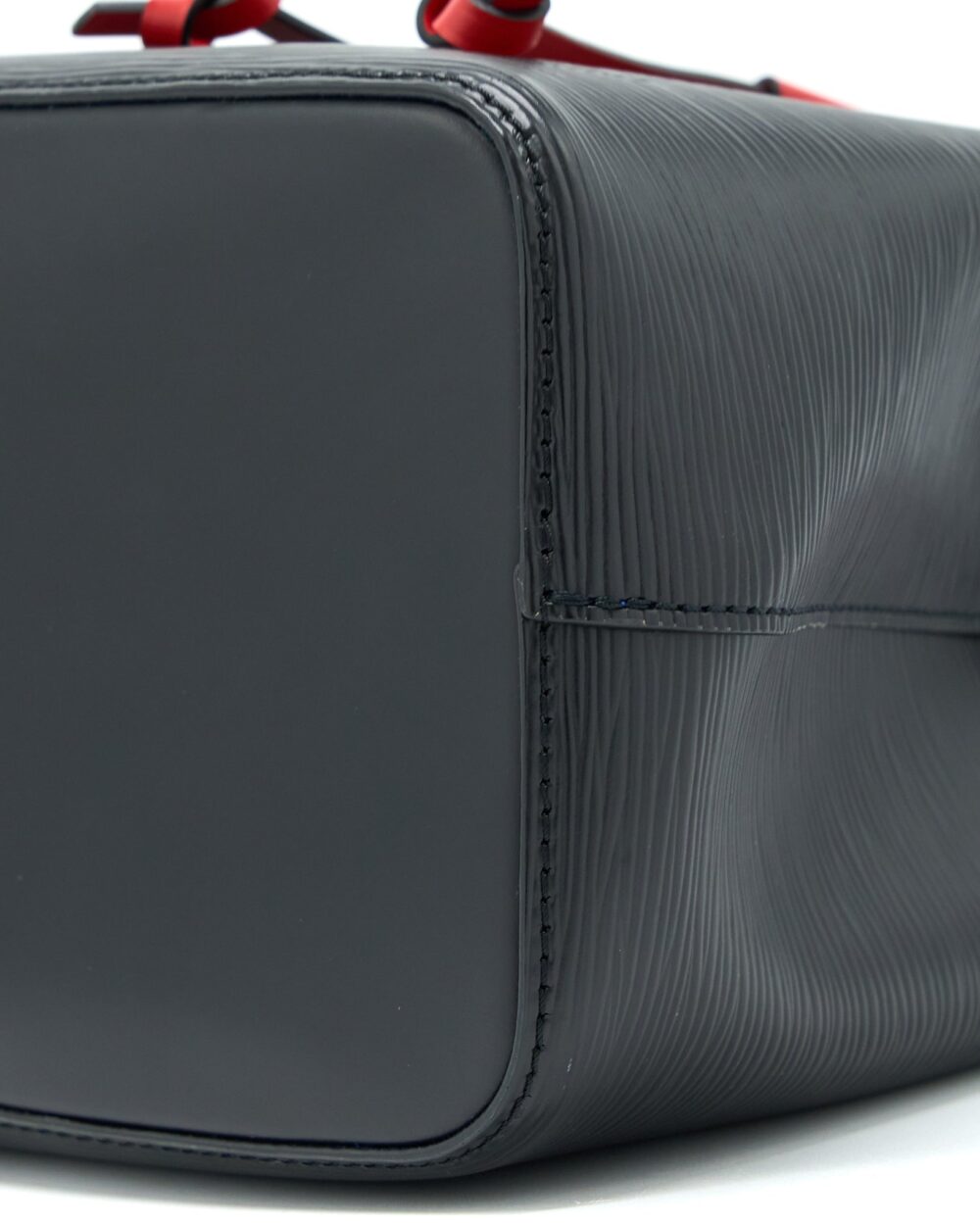 AAA Replica Louis Vuitton LV NEONOE BB EPI BLACK SAFRAN SHW