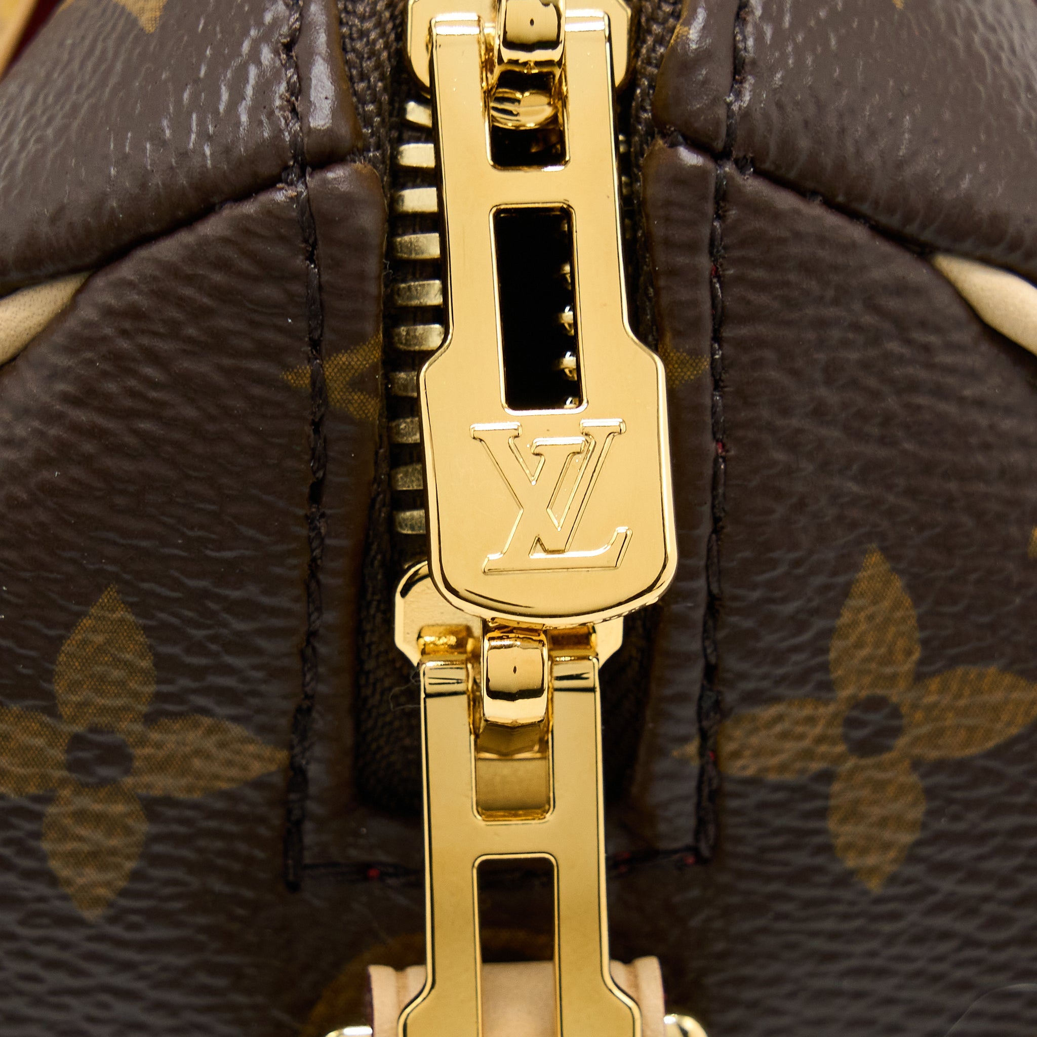 AAA Replica Louis Vuitton LV SPEEDY 20 BANDOULIERE MONOGRAM CANVAS GHW