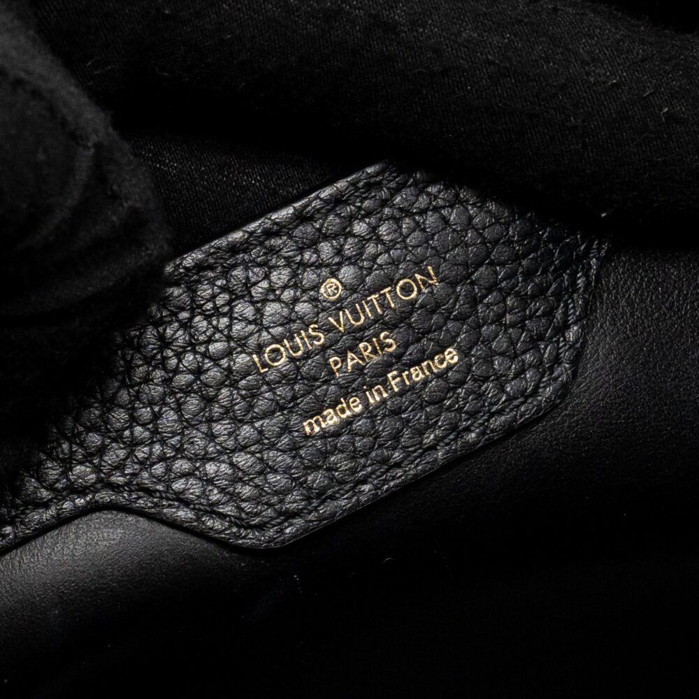 AAA Replica Louis Vuitton LV CAPUCINES MM CALFSKIN BLACK GHW