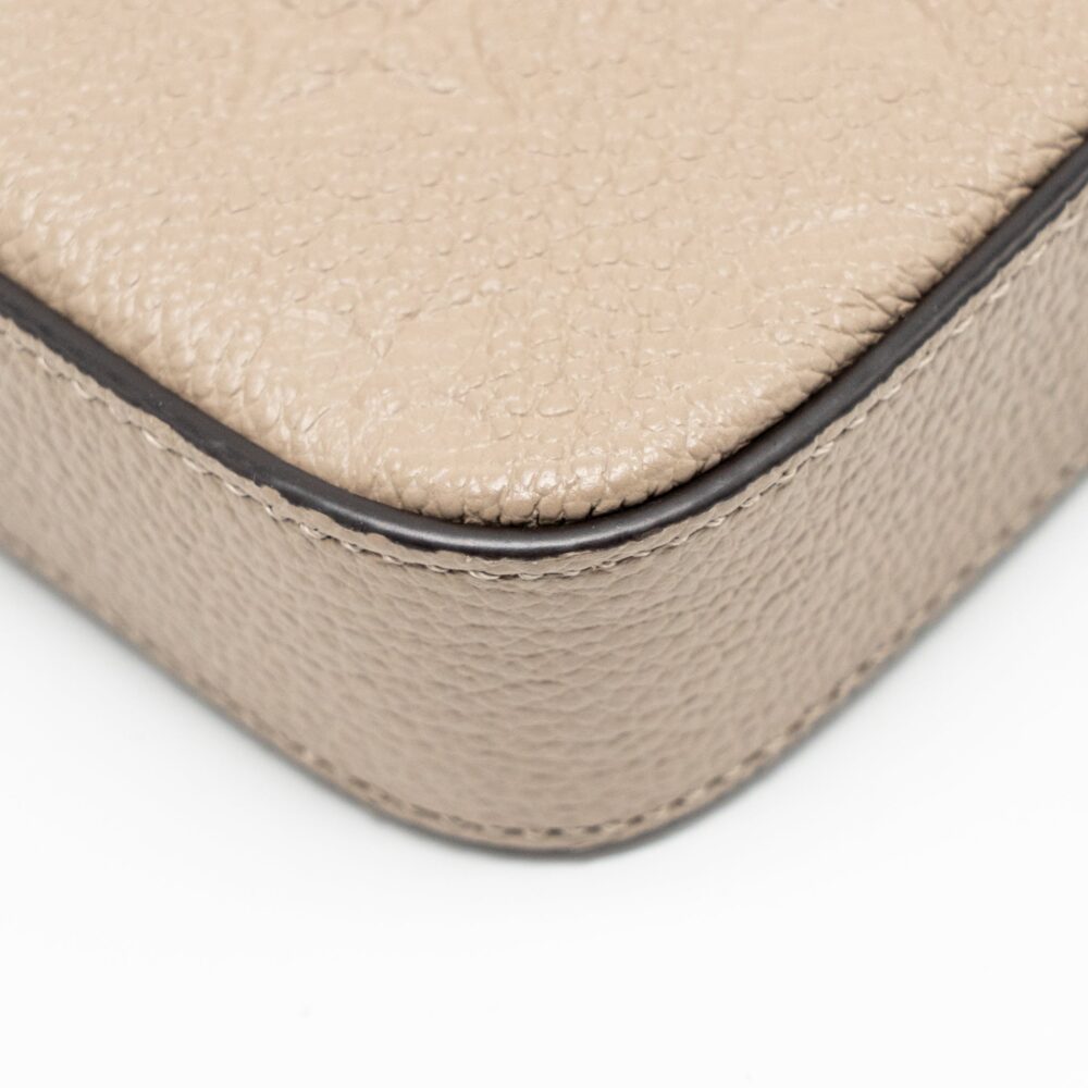 AAA Replica Louis Vuitton LV FELICIE POCHETTE MONOGRAM EMPREINTE TOURTERELLE GHW