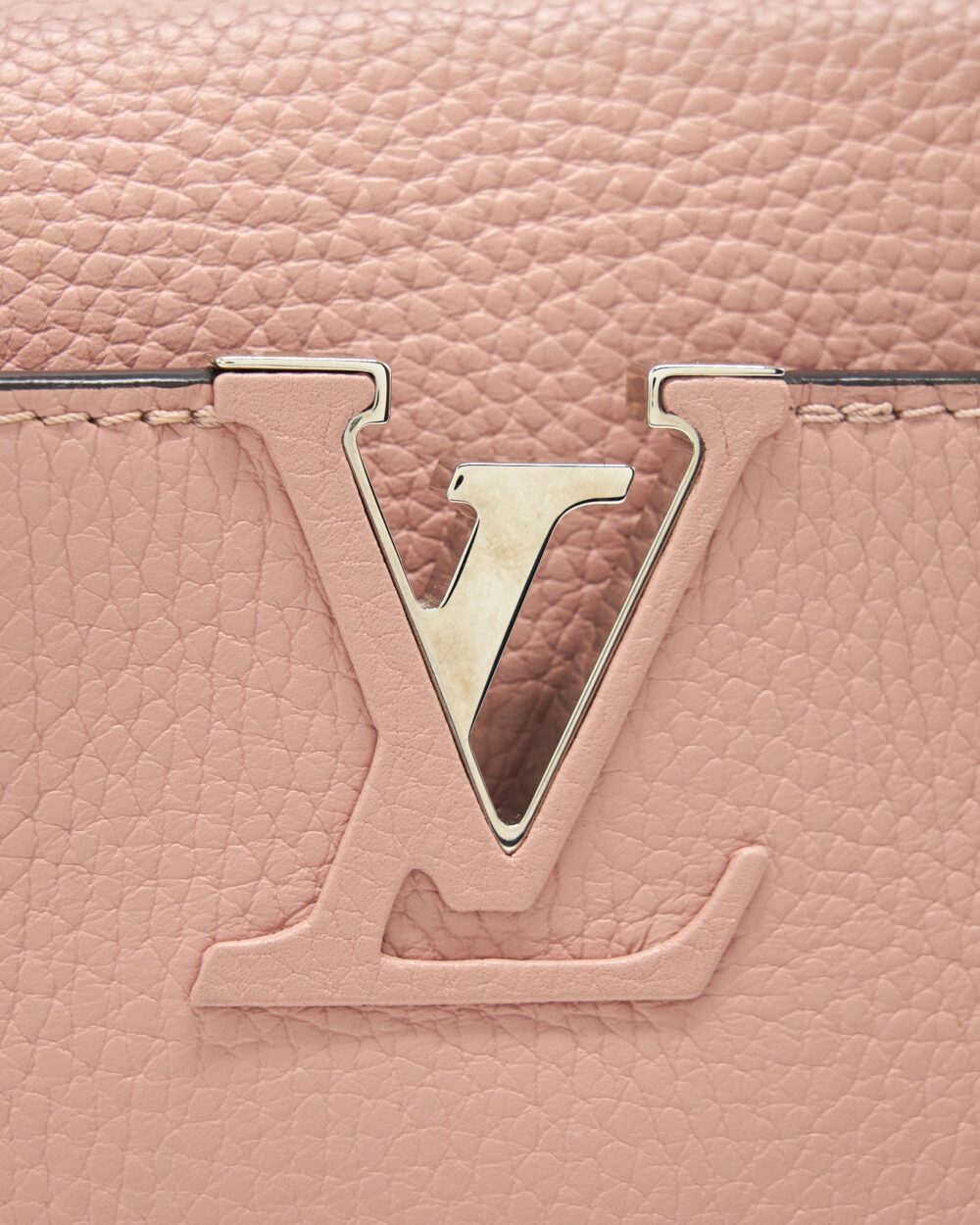 AAA Replica Louis Vuitton LV CAPUCINES BB LIGHT PINK SHW