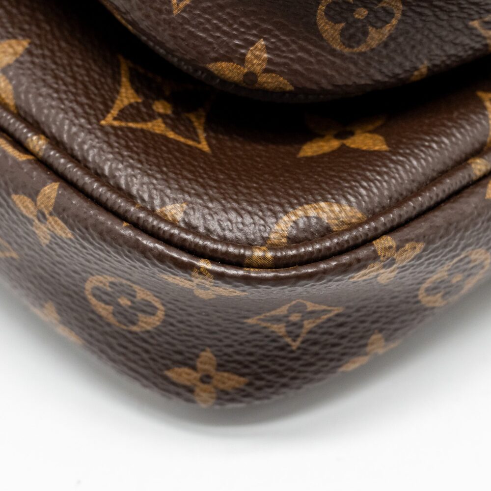 AAA Replica Louis Vuitton LV MULTI POCHETTE ACCESSORIES MONOGRAM CANVAS KHAKI GHW