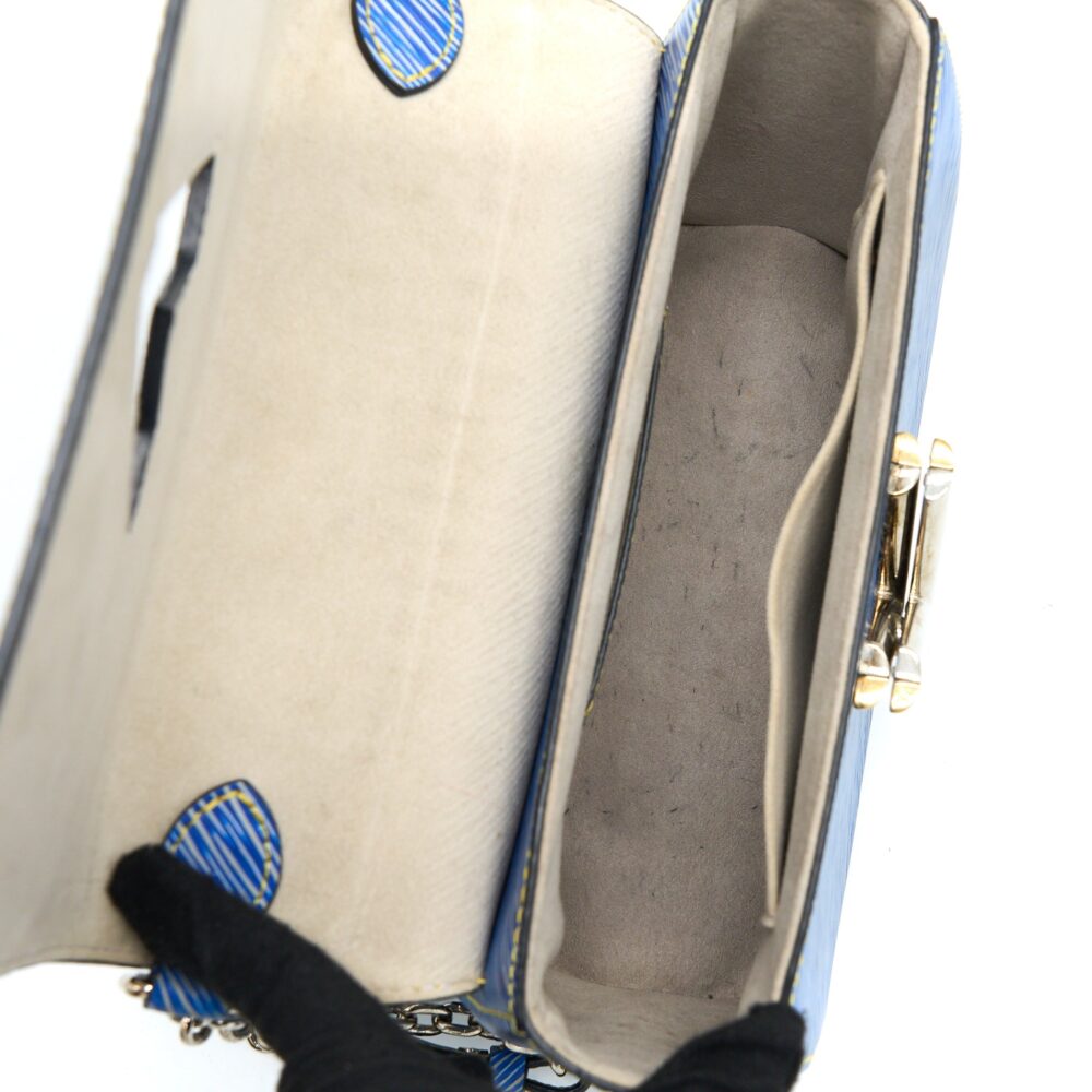 AAA Replica Louis Vuitton LV TWIST MM EPI DENIM/BLACK MULTICOLOURED HARDWARE