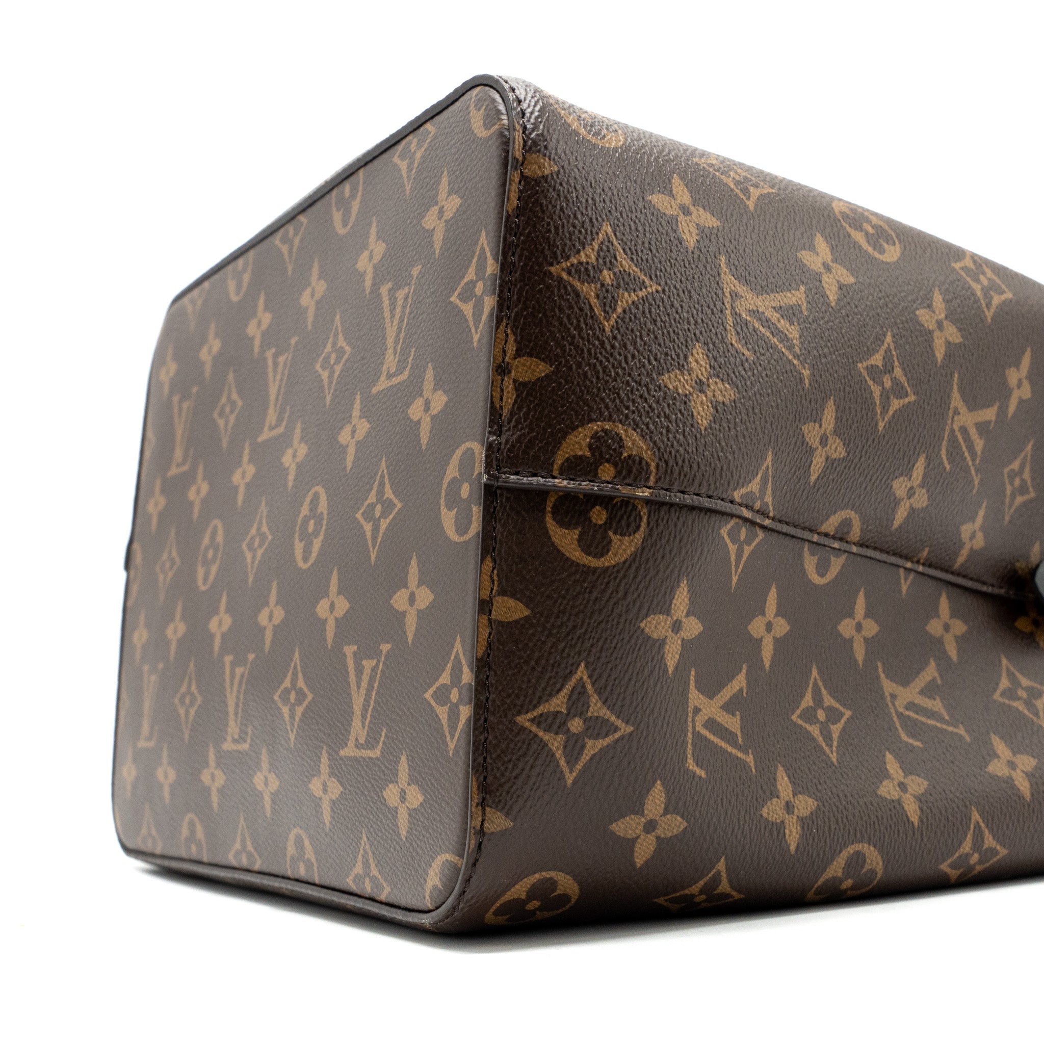 AAA Replica Louis Vuitton LV NEONOE MONOGRAM CANVAS BLACK GHW (NEW VERSION)