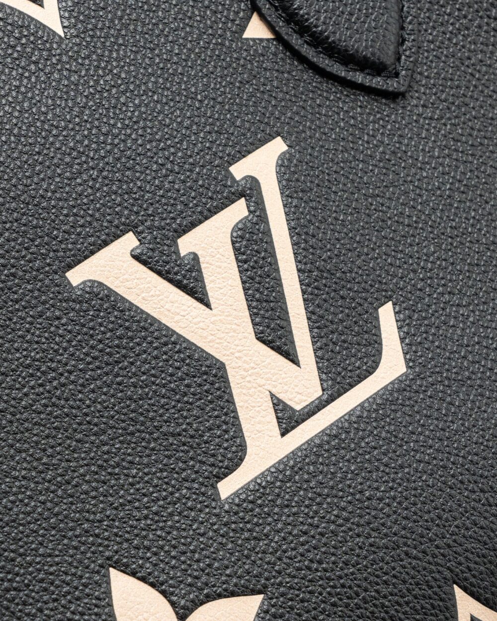AAA Replica Louis Vuitton LV ONTHEGO PM BICOLOUR MONOGRAM EMPREINTE LEATHER BLACK/BEIGE GHW(NEW VERSION)