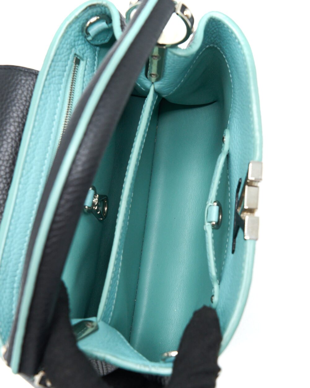 AAA Replica Louis Vuitton LV CAPUCINES BB TAURILLON BLACK/ BLUE SHW