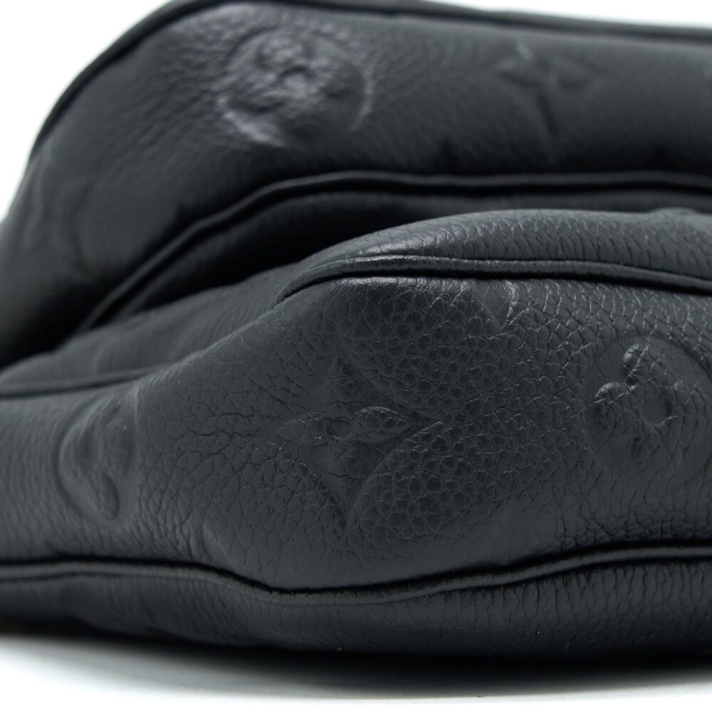AAA Replica Louis Vuitton LV MULTI POCHETTE ACCESSORIES MONOGRAM EMPRIENTED BLACK GHW (NEW VERSION)