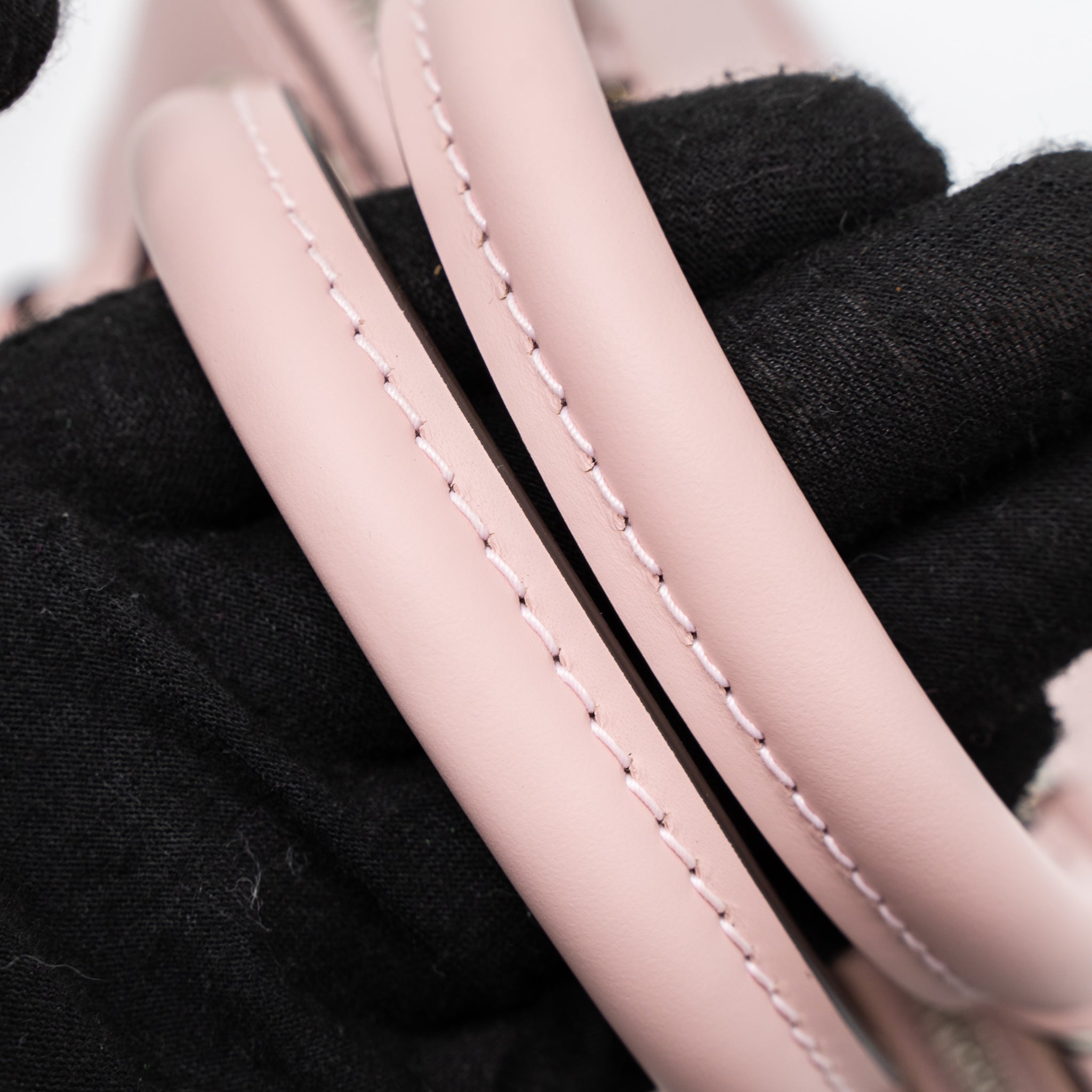 AAA Replica Louis Vuitton LV ALMA BB EPI LIGHT PINK SHW