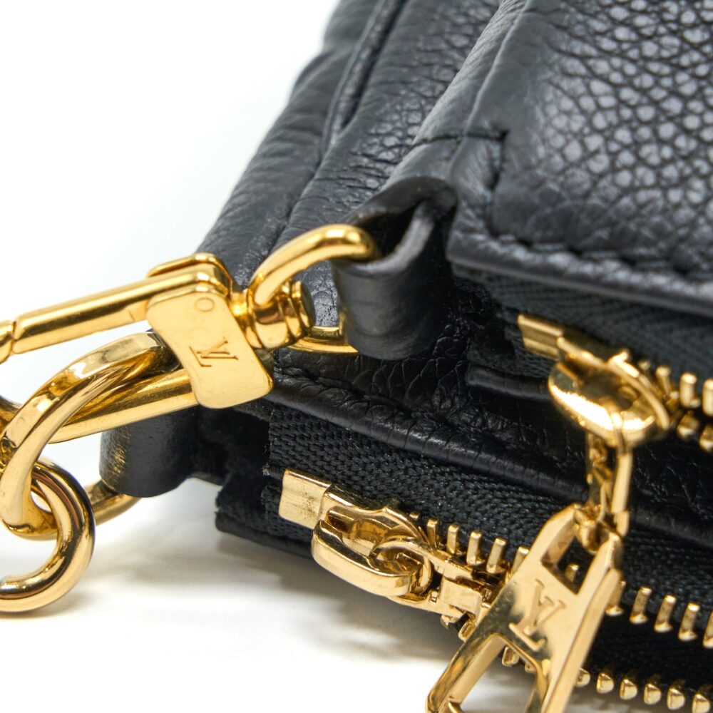 AAA Replica Louis Vuitton LV MULTI POCHETTE ACCESSORIES MONOGRAM EMPRIENTED BLACK GHW (NEW VERSION)