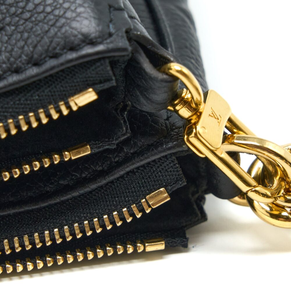 AAA Replica Louis Vuitton LV MULTI POCHETTE ACCESSORIES MONOGRAM EMPRIENTED BLACK GHW (NEW VERSION)