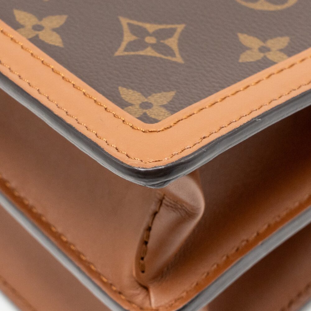 AAA Replica Louis Vuitton LV DAUPHINE MM MONOGRAM / MONOGRAM REVERSE CANVAS GHW