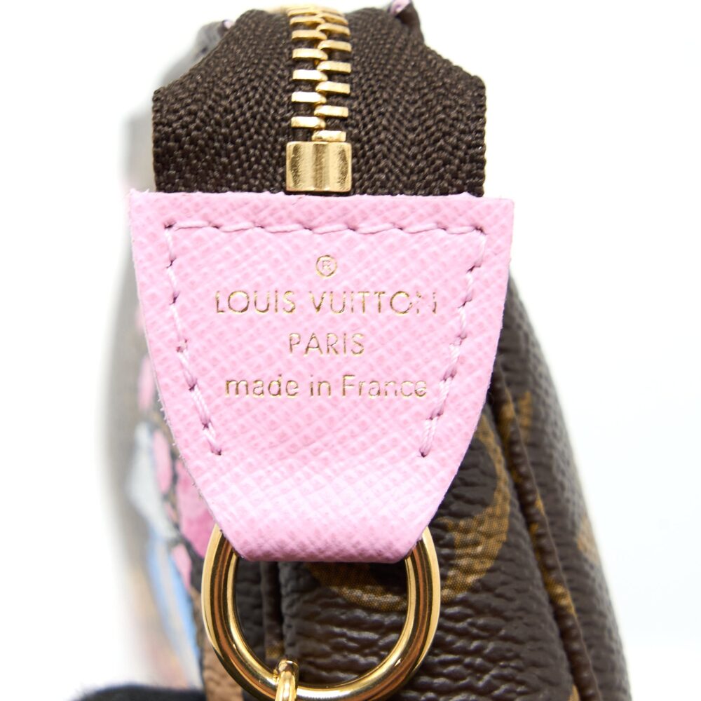 AAA Replica Louis Vuitton LV MINI POCHETTE ACCESSORIES CHRISTMAS LIMITED EDITION MONOGRAM CANVAS GHW