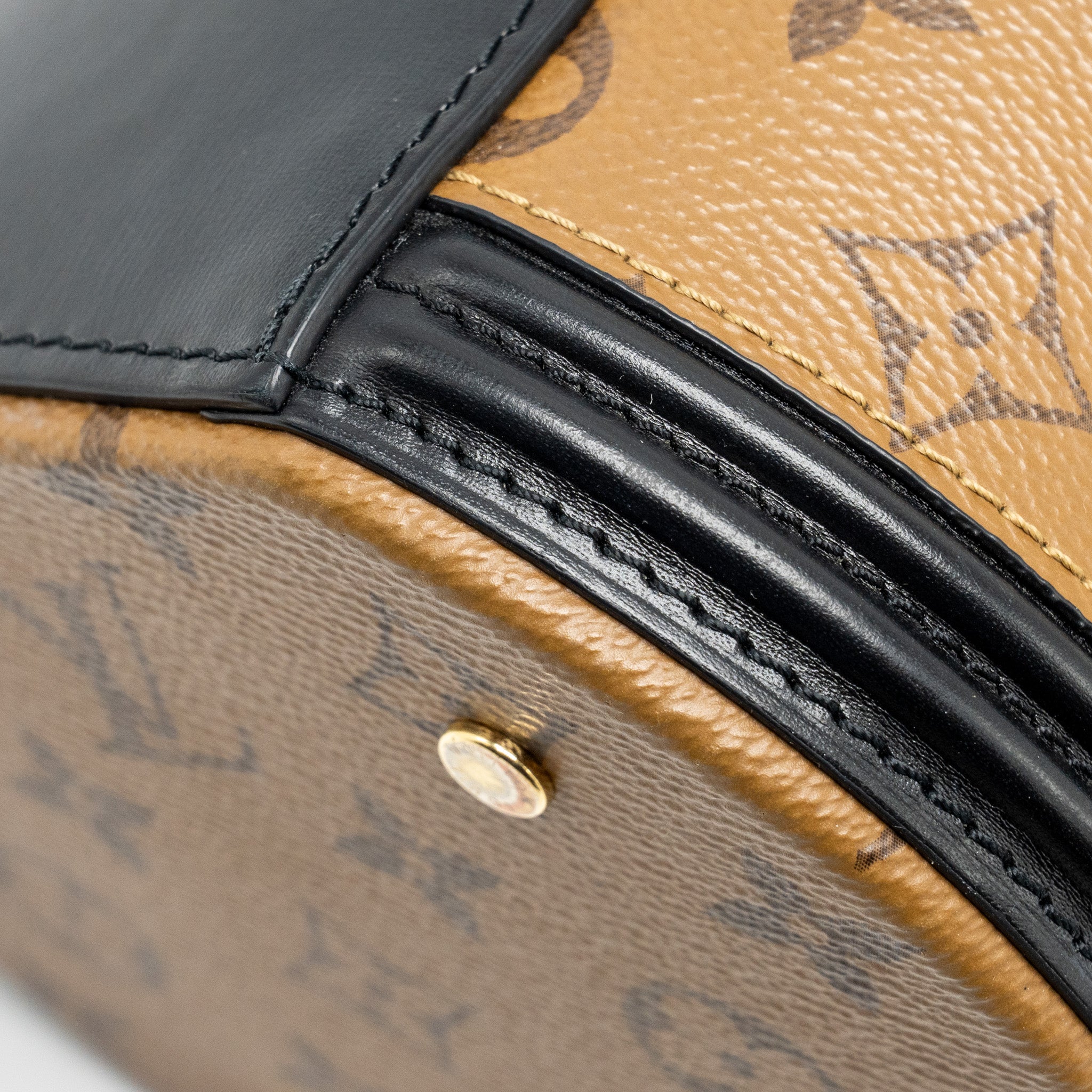 AAA Replica Louis Vuitton LV CANNES MONOGRAM REVERSE CANVAS GHW