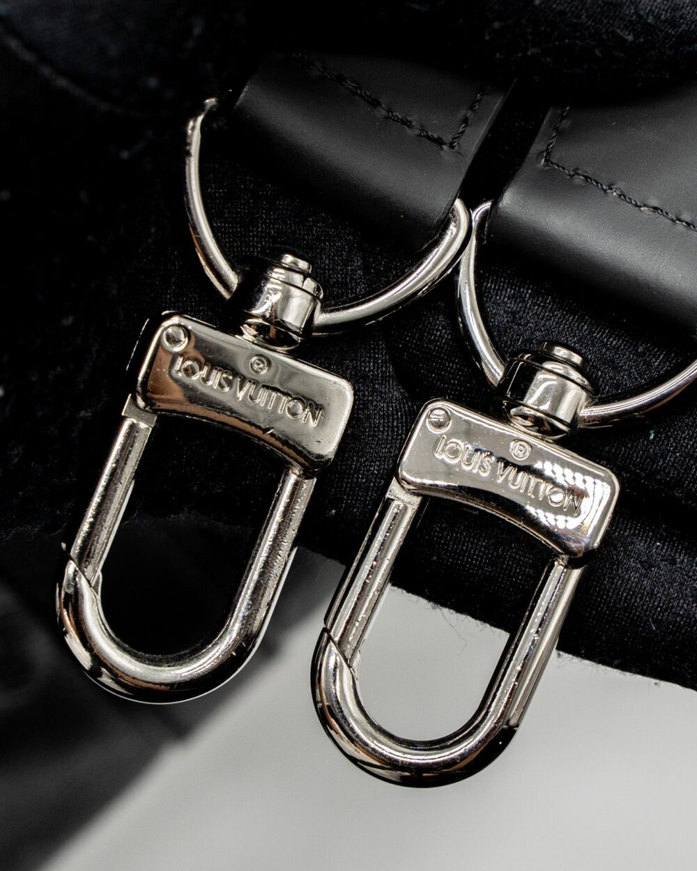 AAA Replica Louis Vuitton LV Keepall Bandoulière 45 Monogram Eclipse Canvas SHW
