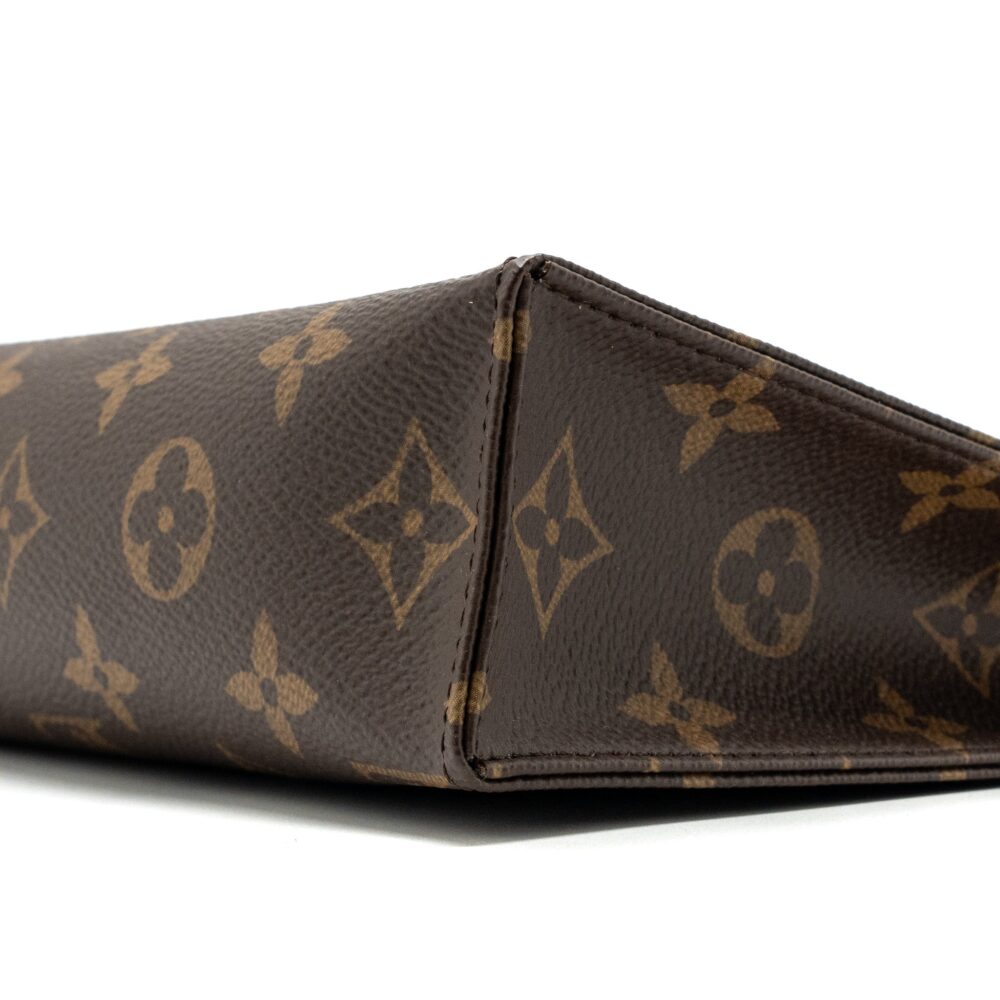 AAA Replica Louis Vuitton LV TOILETRY POUCH 19 MONOGRAM CANVAS GHW