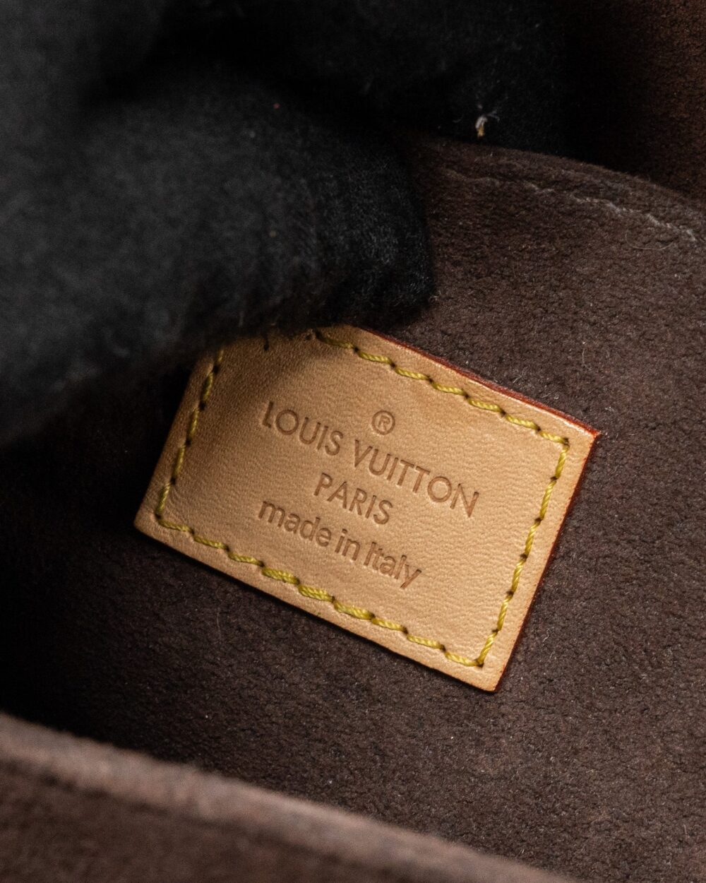 AAA Replica Louis Vuitton LV POCHETTE MÉTIS MONOGRAM CANVAS GHW