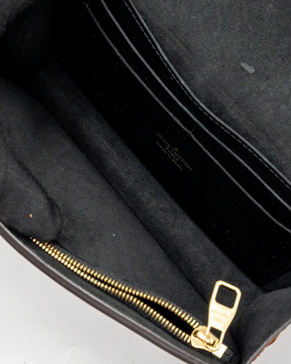 AAA Replica Louis Vuitton LV DAUPHINE BUMBAG MONOGRAM CANVAS GHW 