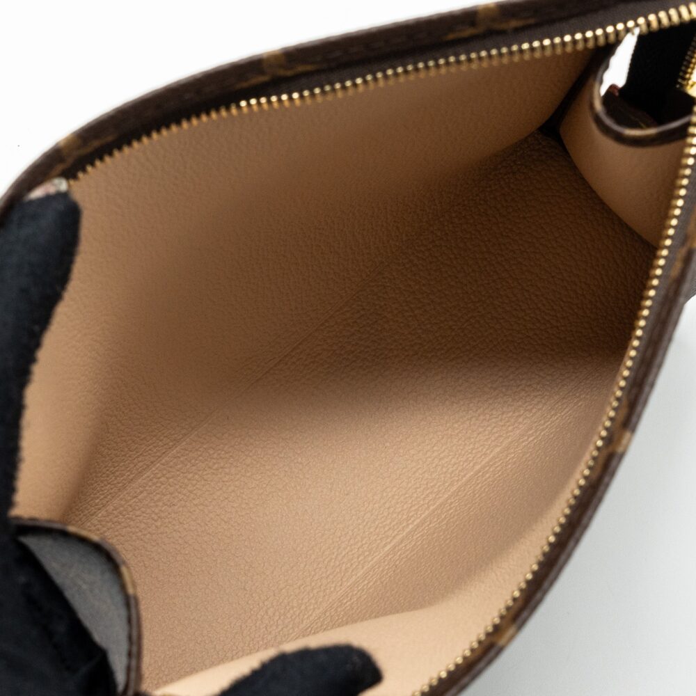 AAA Replica Louis Vuitton LV TOILETRY POUCH 19 MONOGRAM CANVAS GHW