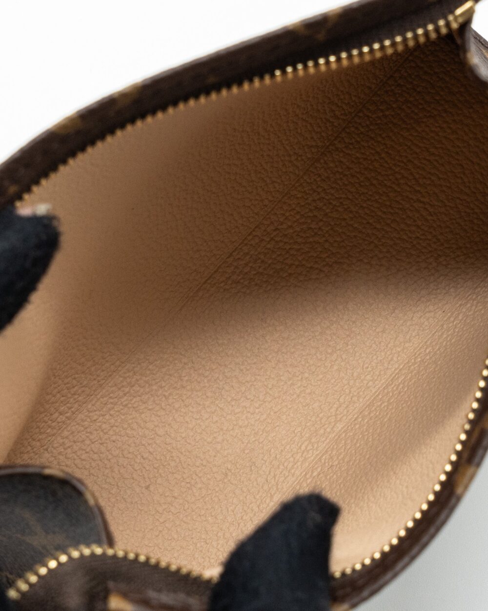 AAA Replica Louis Vuitton LV TOILETRY POUCH 15 MONOGRAM CANVAS GHW