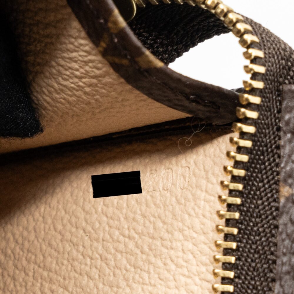 AAA Replica Louis Vuitton LV TOILETRY POUCH 15 MONOGRAM CANVAS GHW
