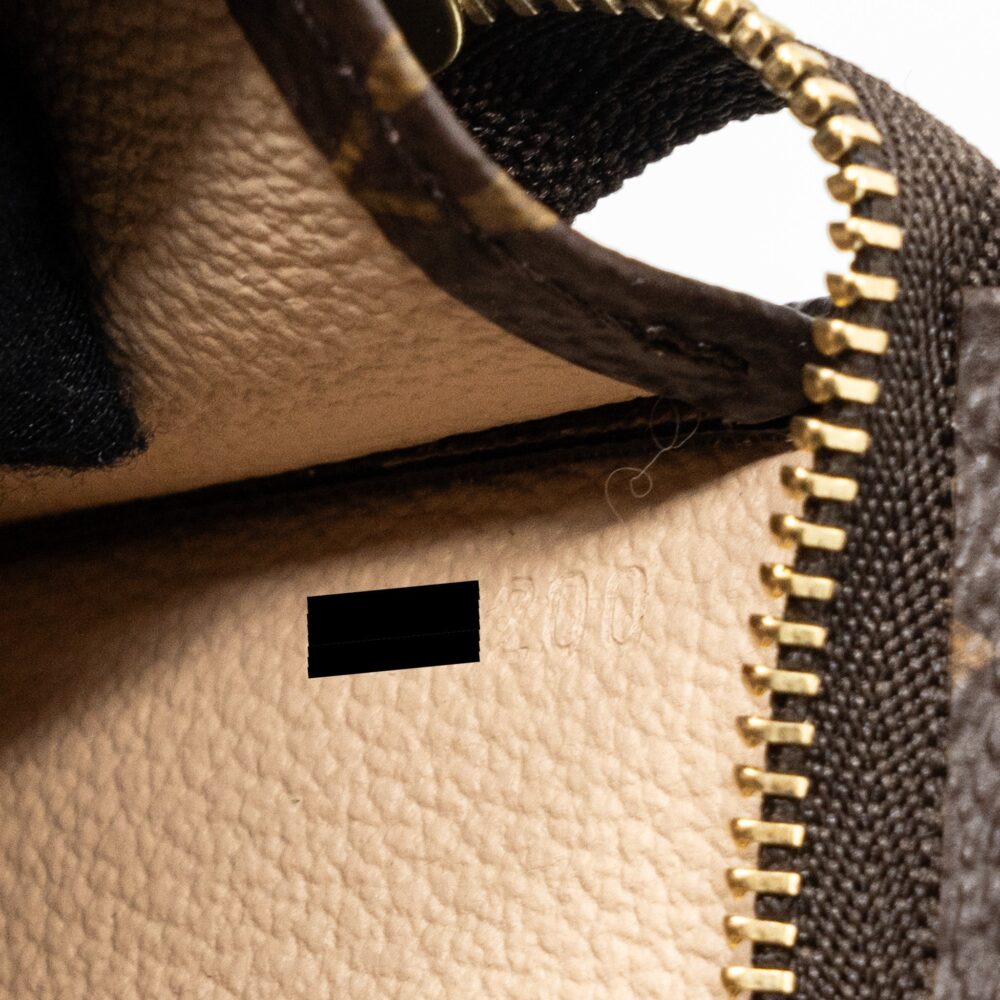 AAA Replica Louis Vuitton LV TOILETRY POUCH 19 MONOGRAM CANVAS GHW